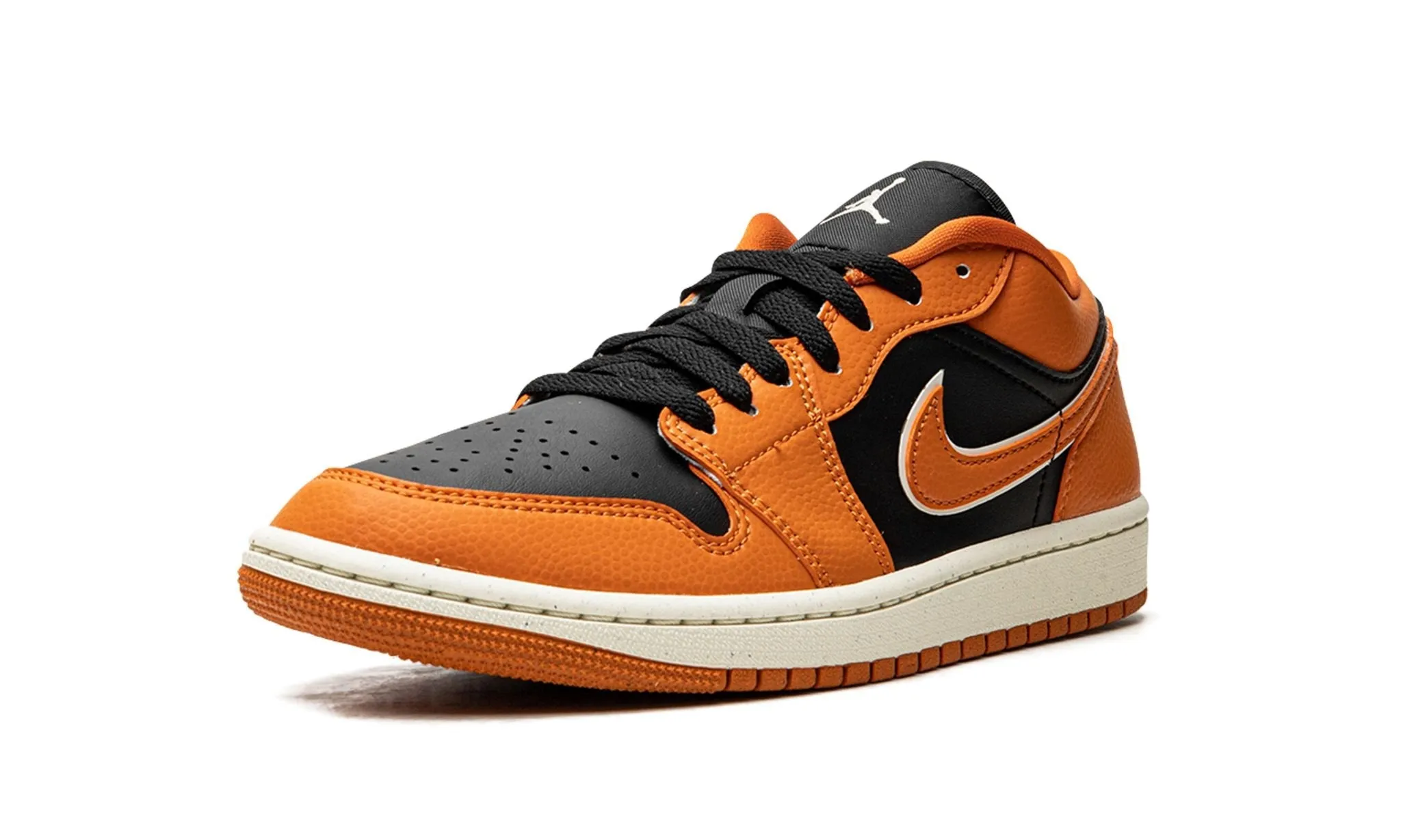Air Jordan 1 Low Sport Spice Comfort collar