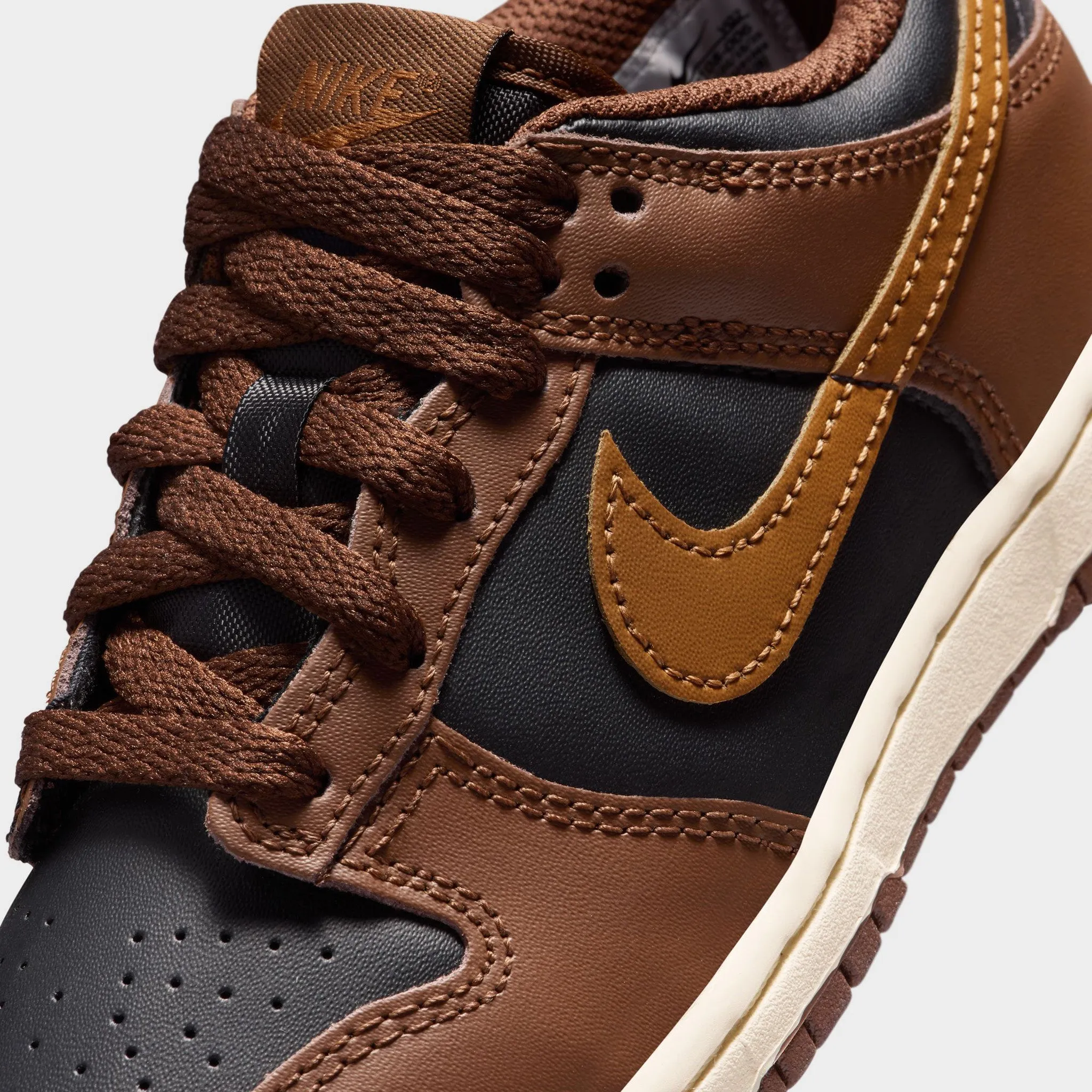 Nike Dunk Low PS Black / British Tan - Cacao Wow Zero Pressure Support frame