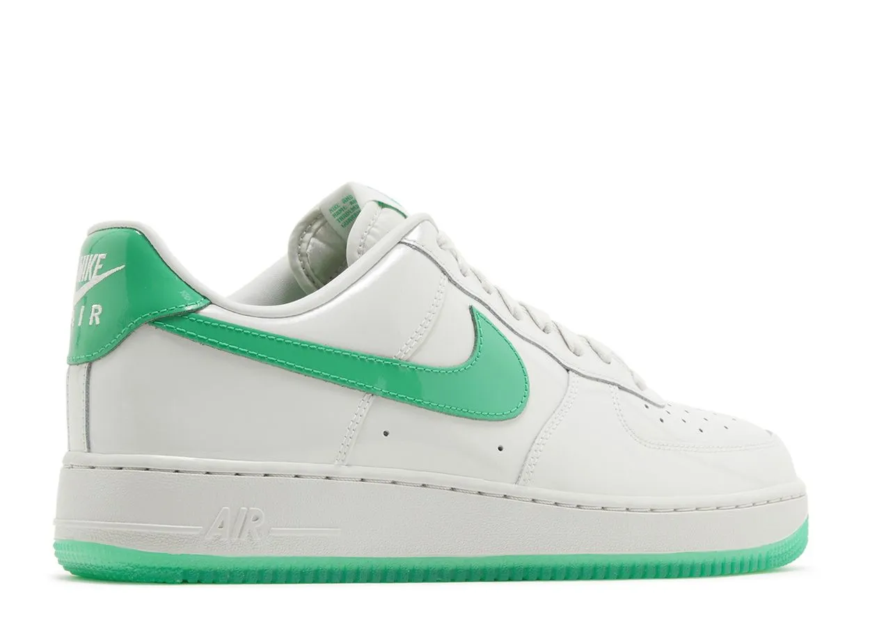 Nike Air Force 1 Low '07 Patent Platinum Tint Stadium Green Slim Design Guard Step