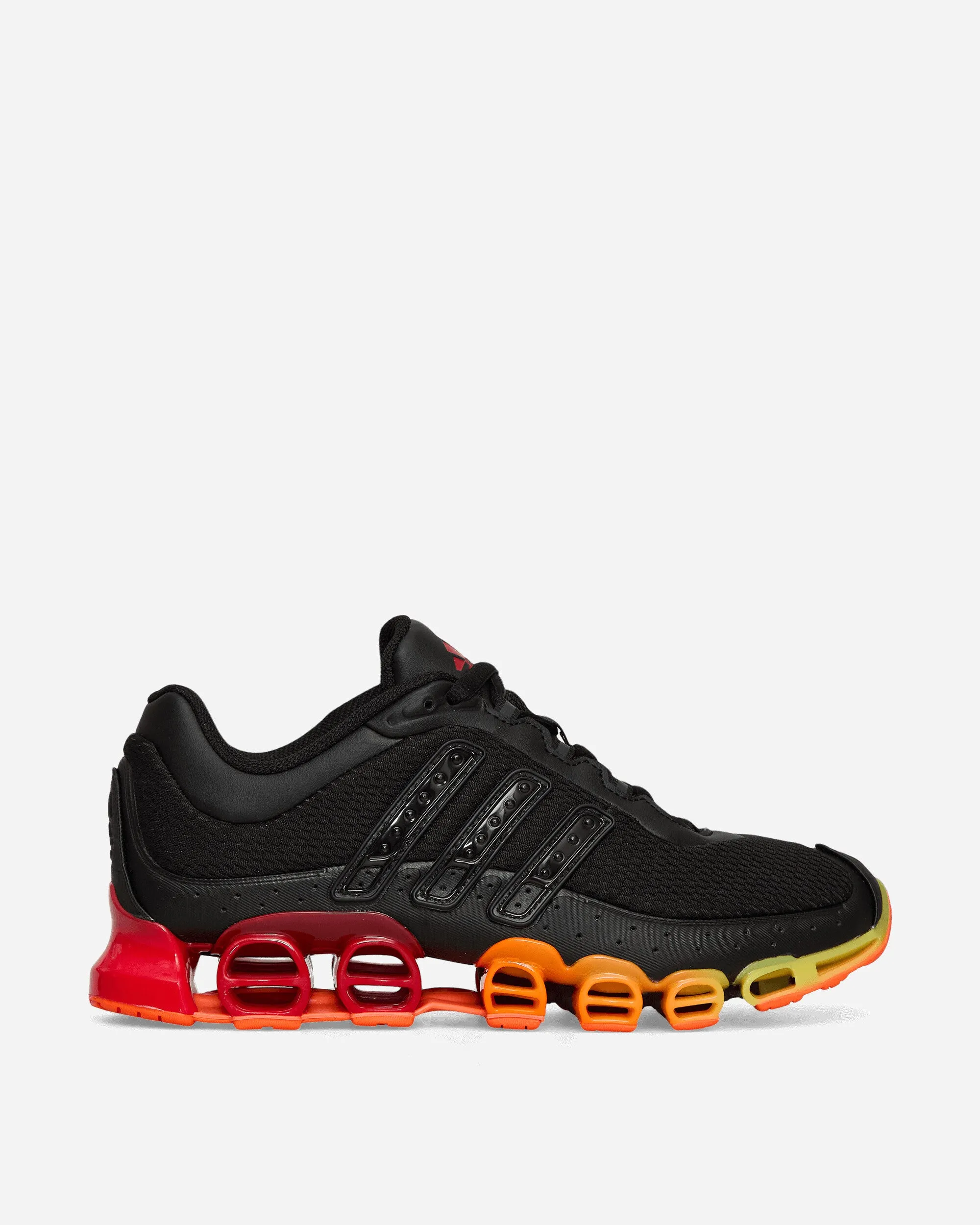 Megaride Sneakers Core Black / Better Scarlet Action Ready Swift Glide