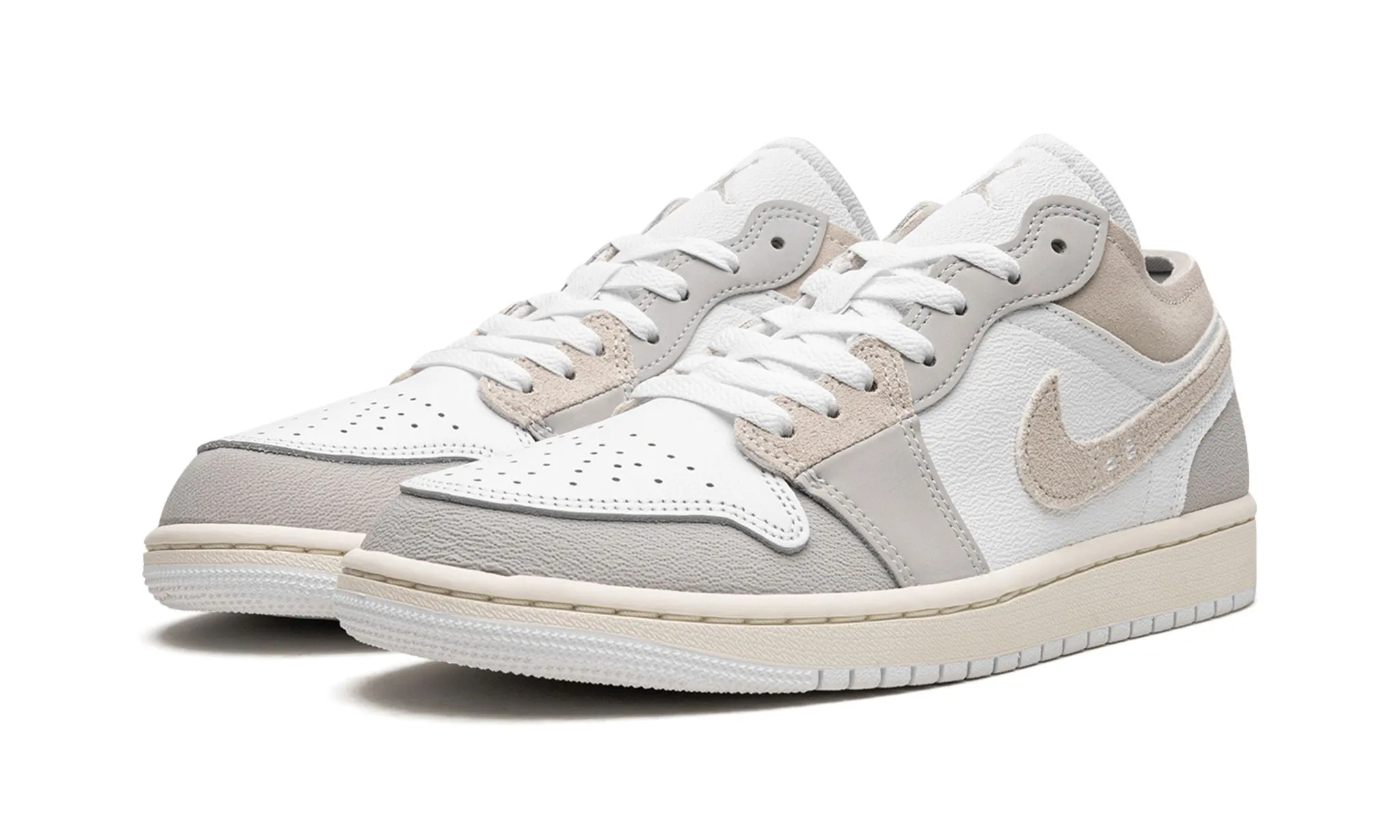 Air Jordan 1 Low SE Craft Tech Grey Pearl Shine Enhanced grip