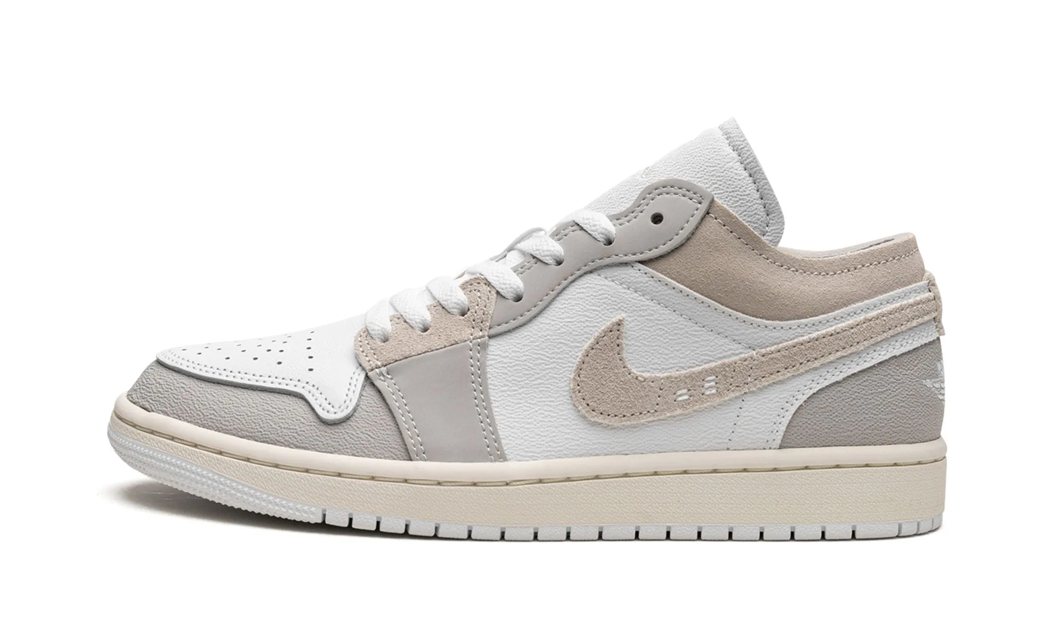 Air Jordan 1 Low SE Craft Tech Grey Active Day Quick Motion