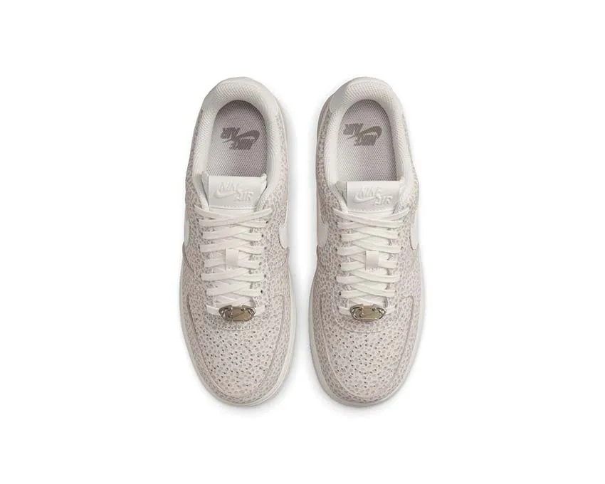 Running Inspired Quiet Footprint Nike Air Force 1 '07 Prm W "Safari Phantom"