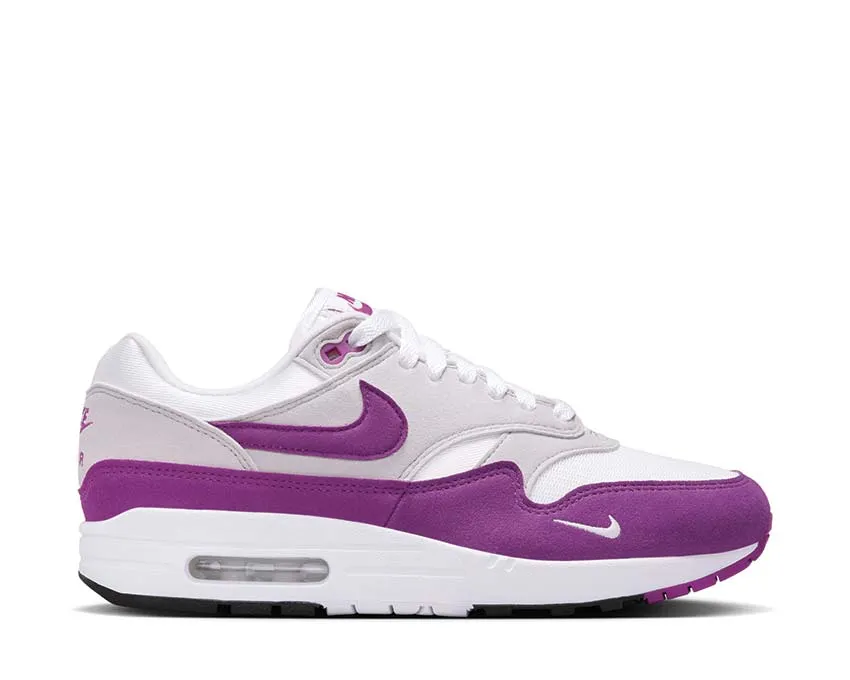 Everyday Move Motion Balance Nike Air Max 1 '87 W Mini Swoosh "Bold Berry"