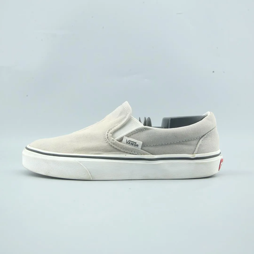 Shockproof Month Strong VANS CLASSIC