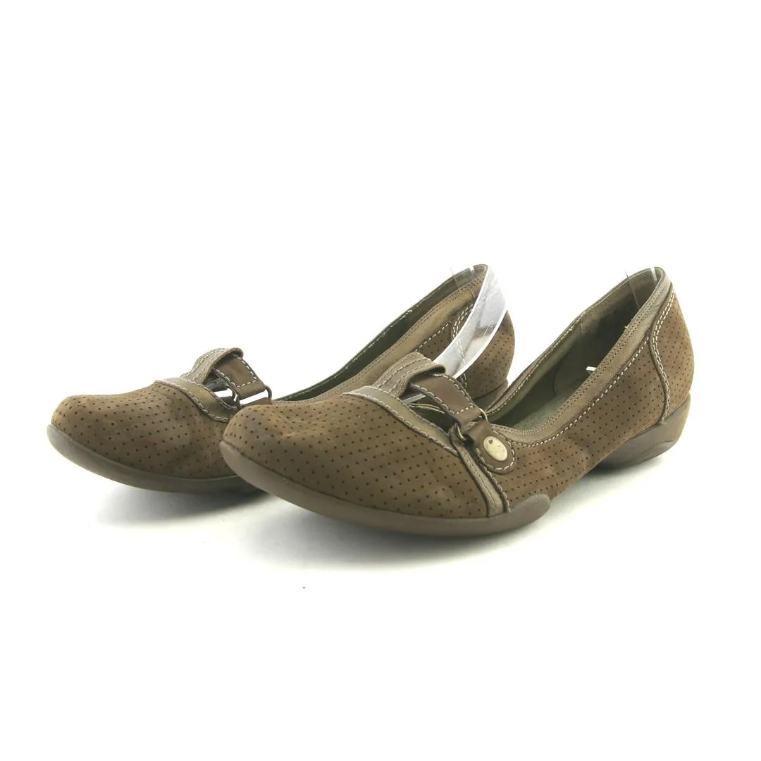 PRIVO . Linen Air Fashion Edge