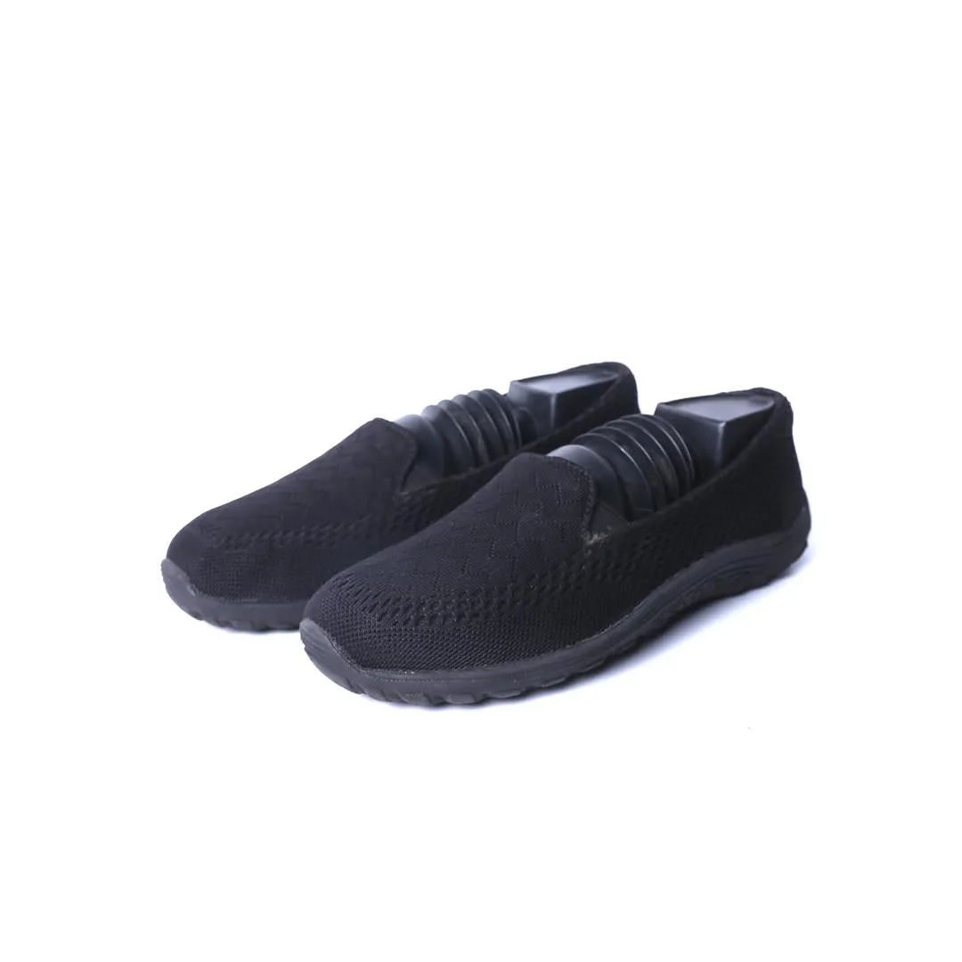 Run Free On Trend SKECHERS WORK - SLIP RESISTANT