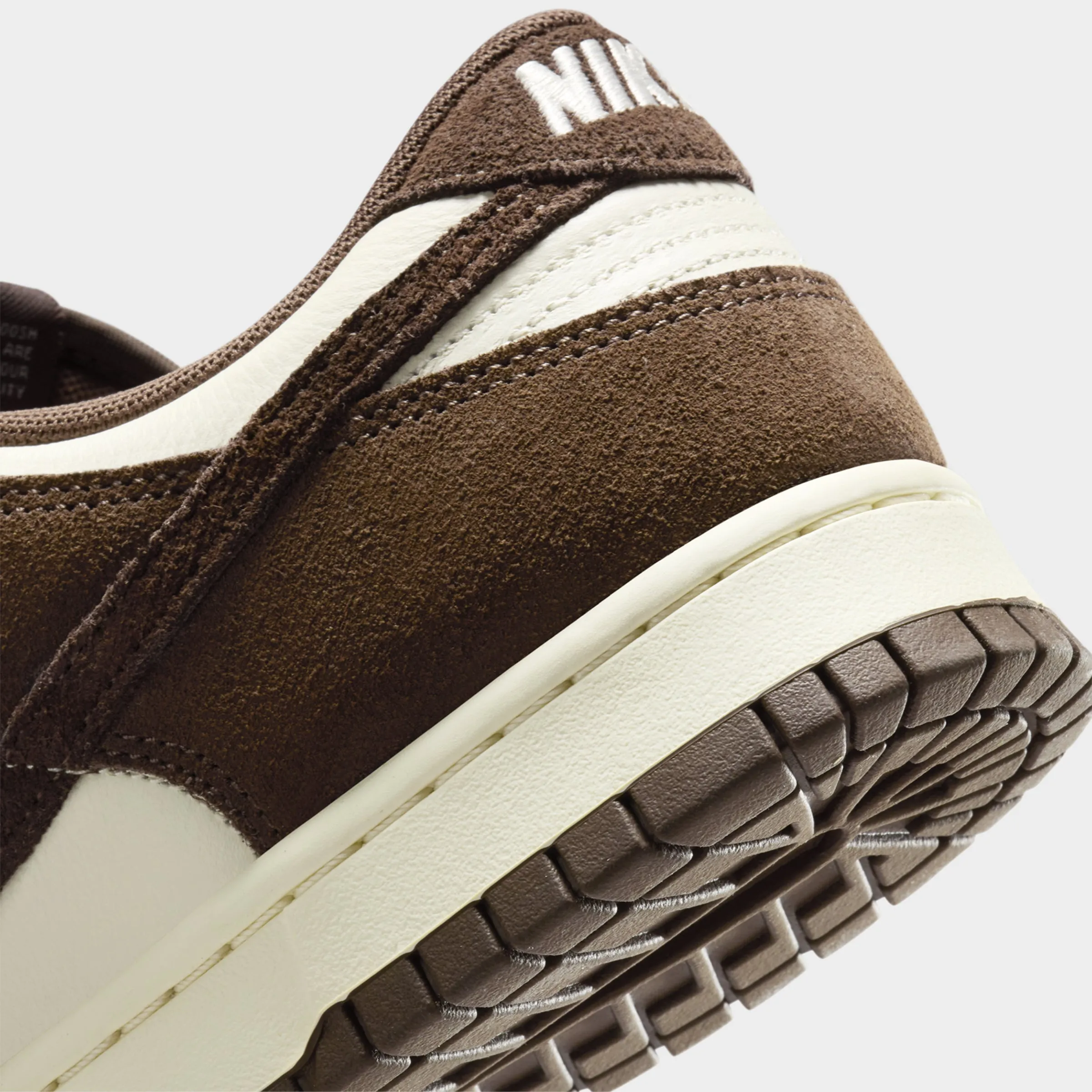 City Utility Nike Dunk Low Retro SE Pale Ivory / Baroque Brown