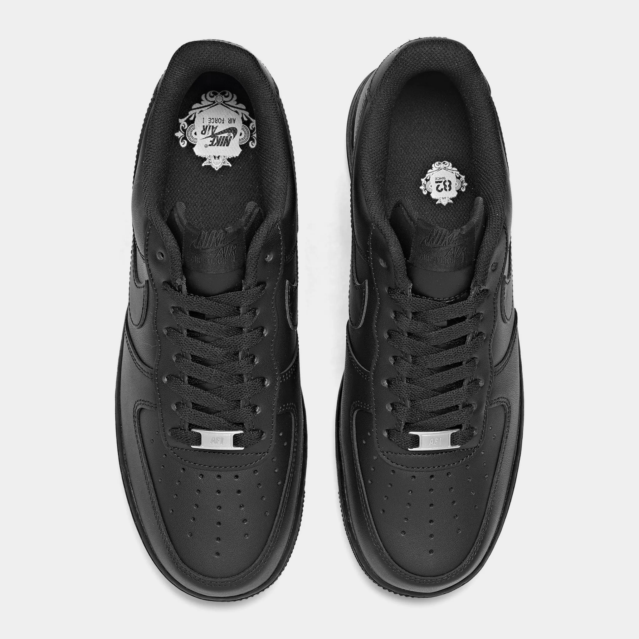 Nike Air Force 1 '07 Black / Black Everyday Look