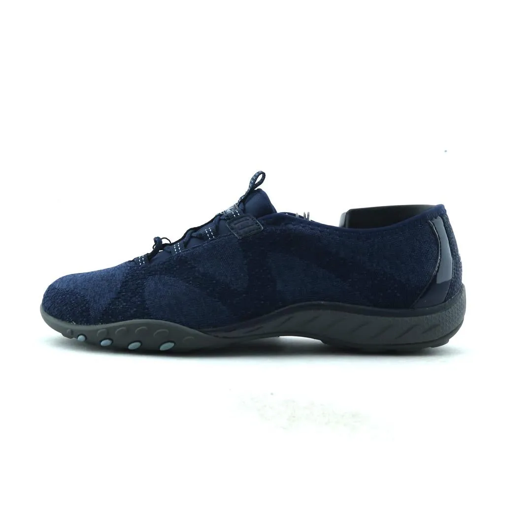 SKECHERS BREATHE EASY OPPORTUKNITY Joint Care Durable Fabric