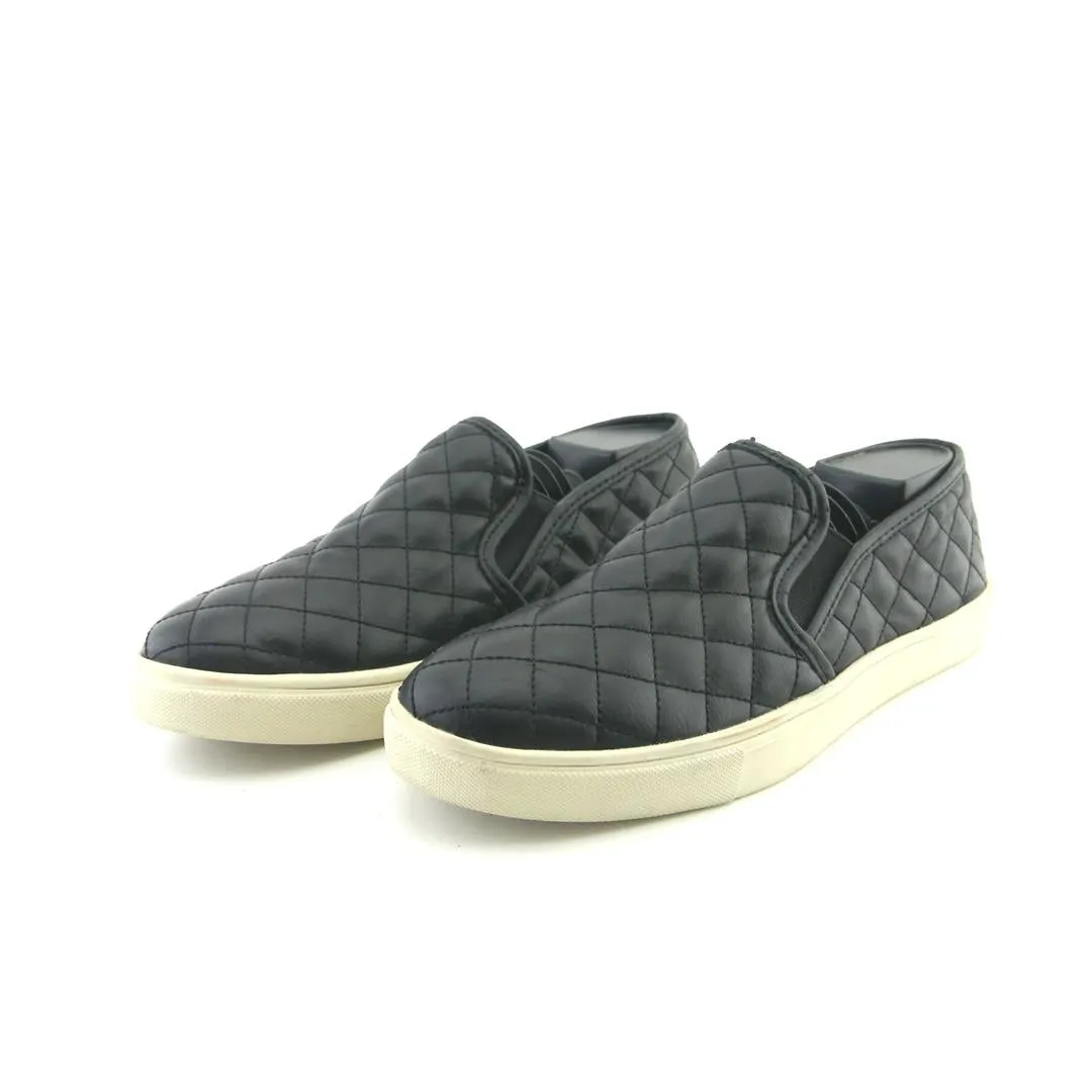 STEVE MADDEN . Court Grip
