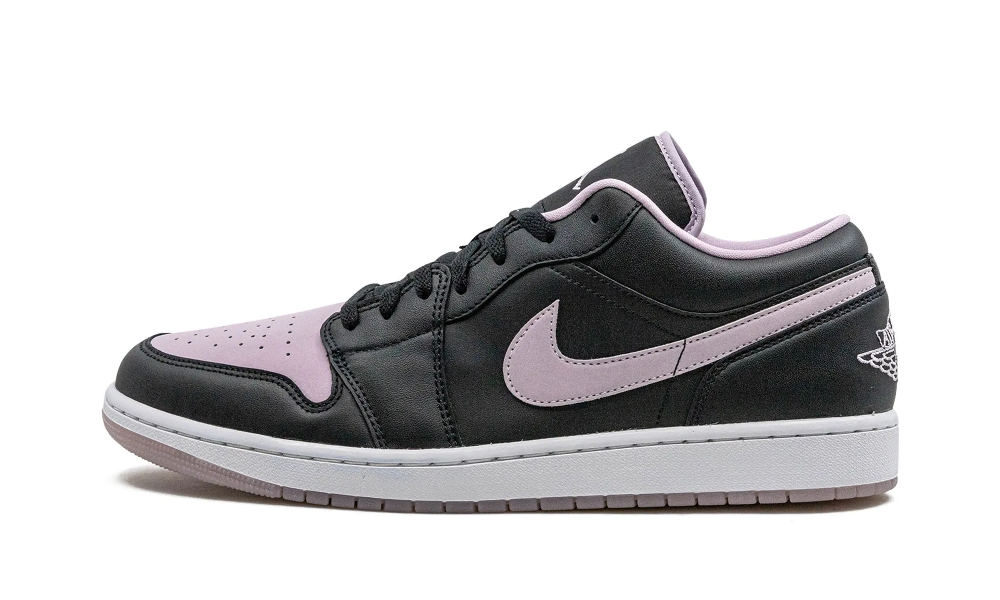 Air Jordan 1 Low SE Black Iced Lilac Summer Base