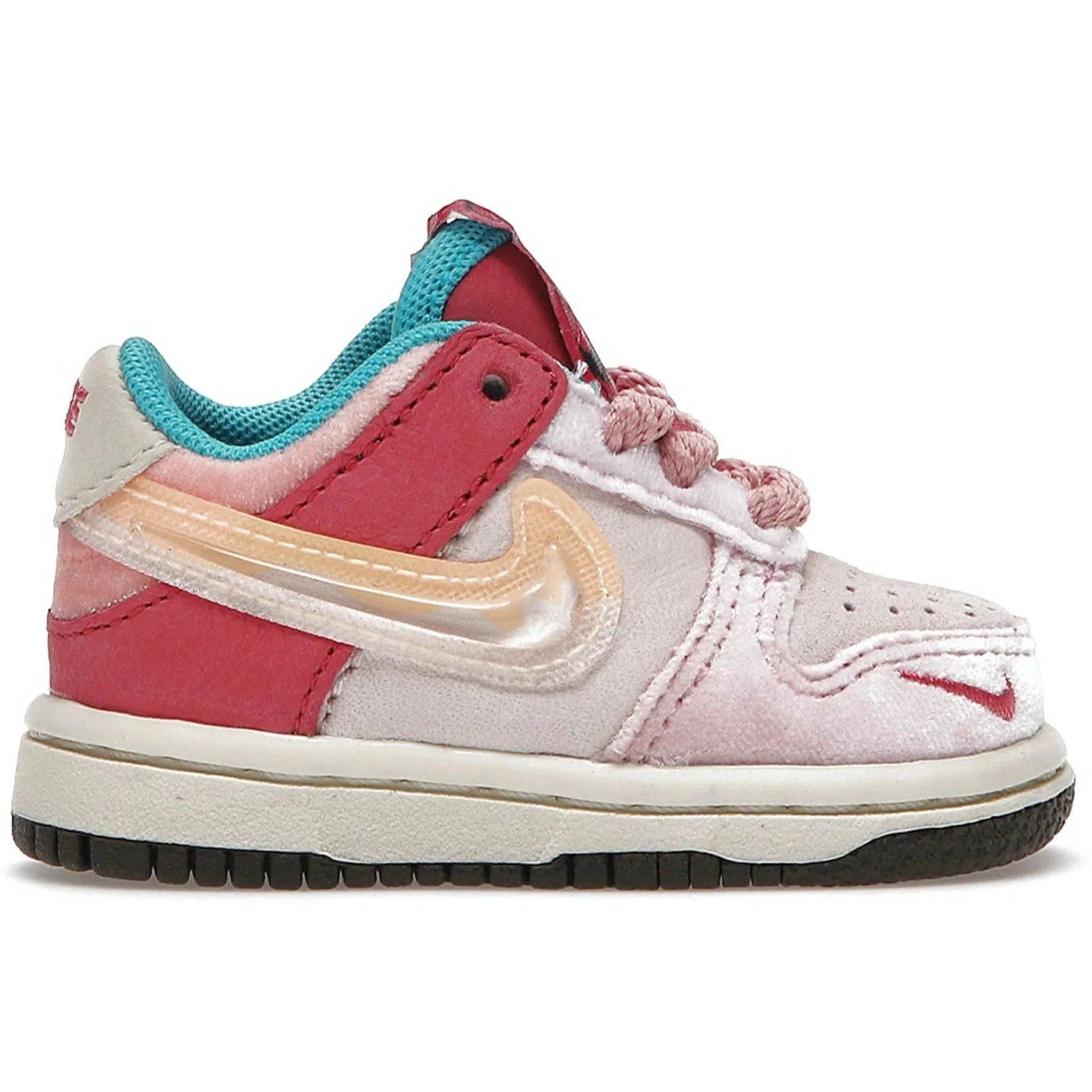 Nike Dunk Low Social Status Free Lunch Strawberry Milk (TD) Travel Fit