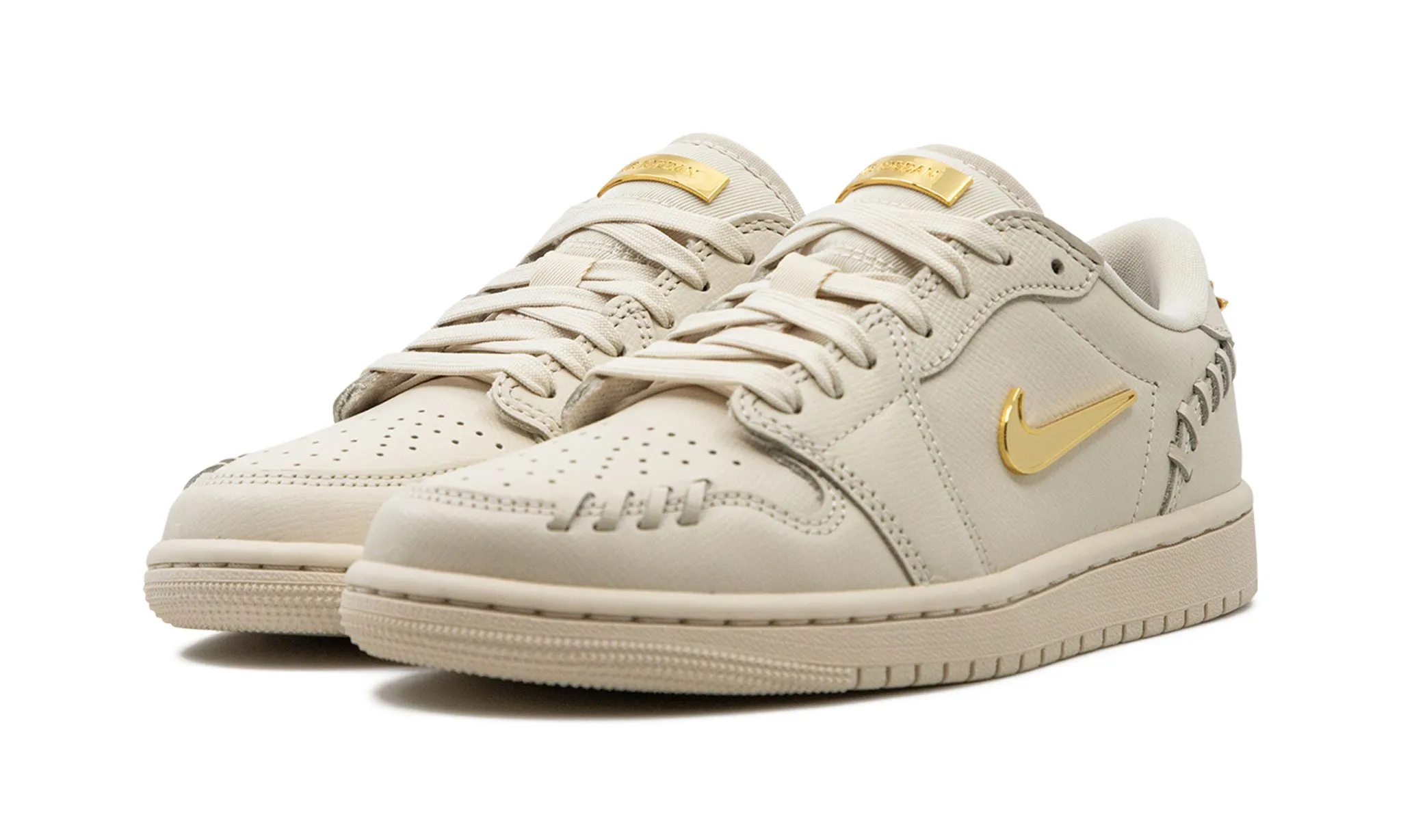 Lace Up Style Wmns Air Jordan 1 Low Method of Make 'Legend Light Brown'