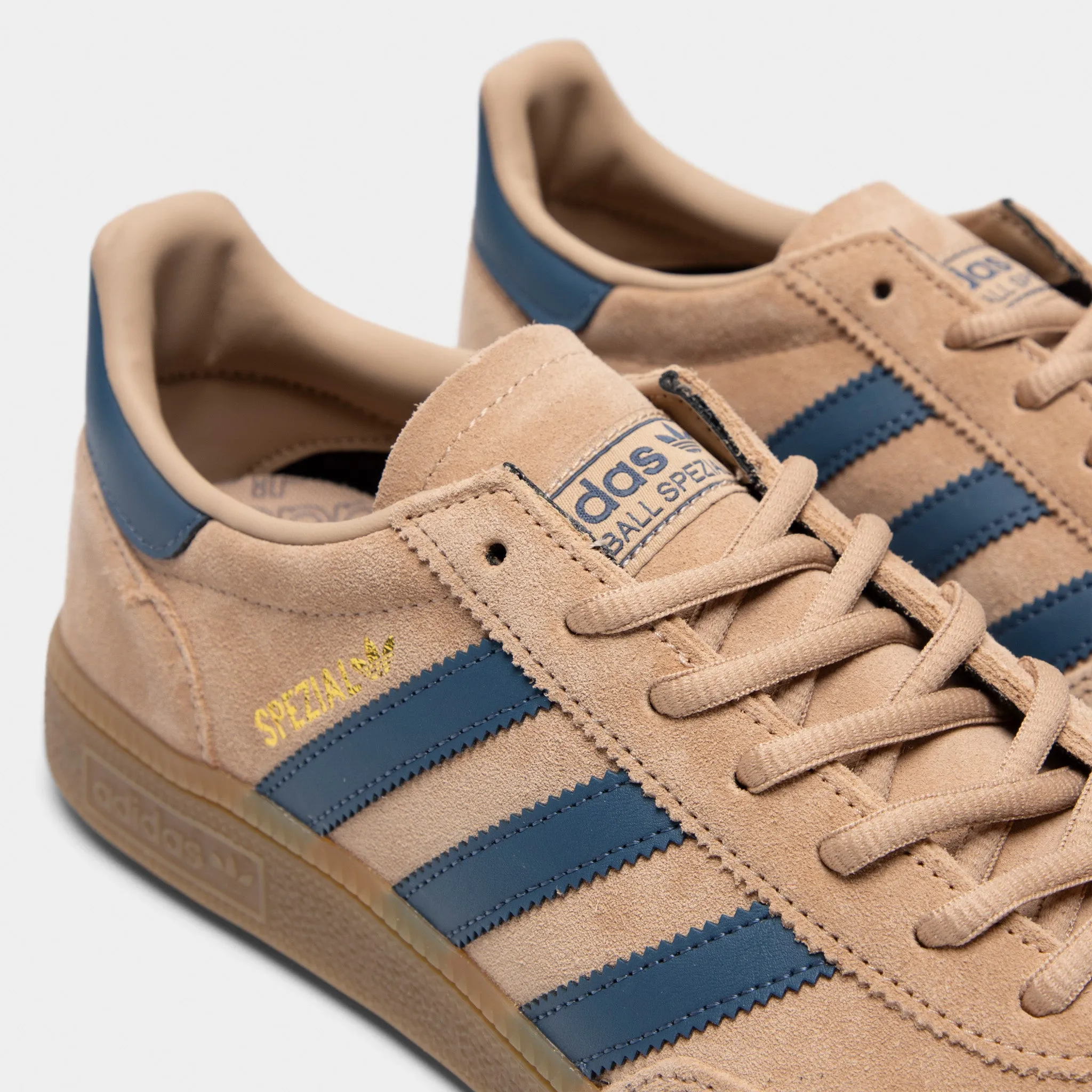 Look Ready adidas Originals Handball Spezial Warm Sandstorm / Blue