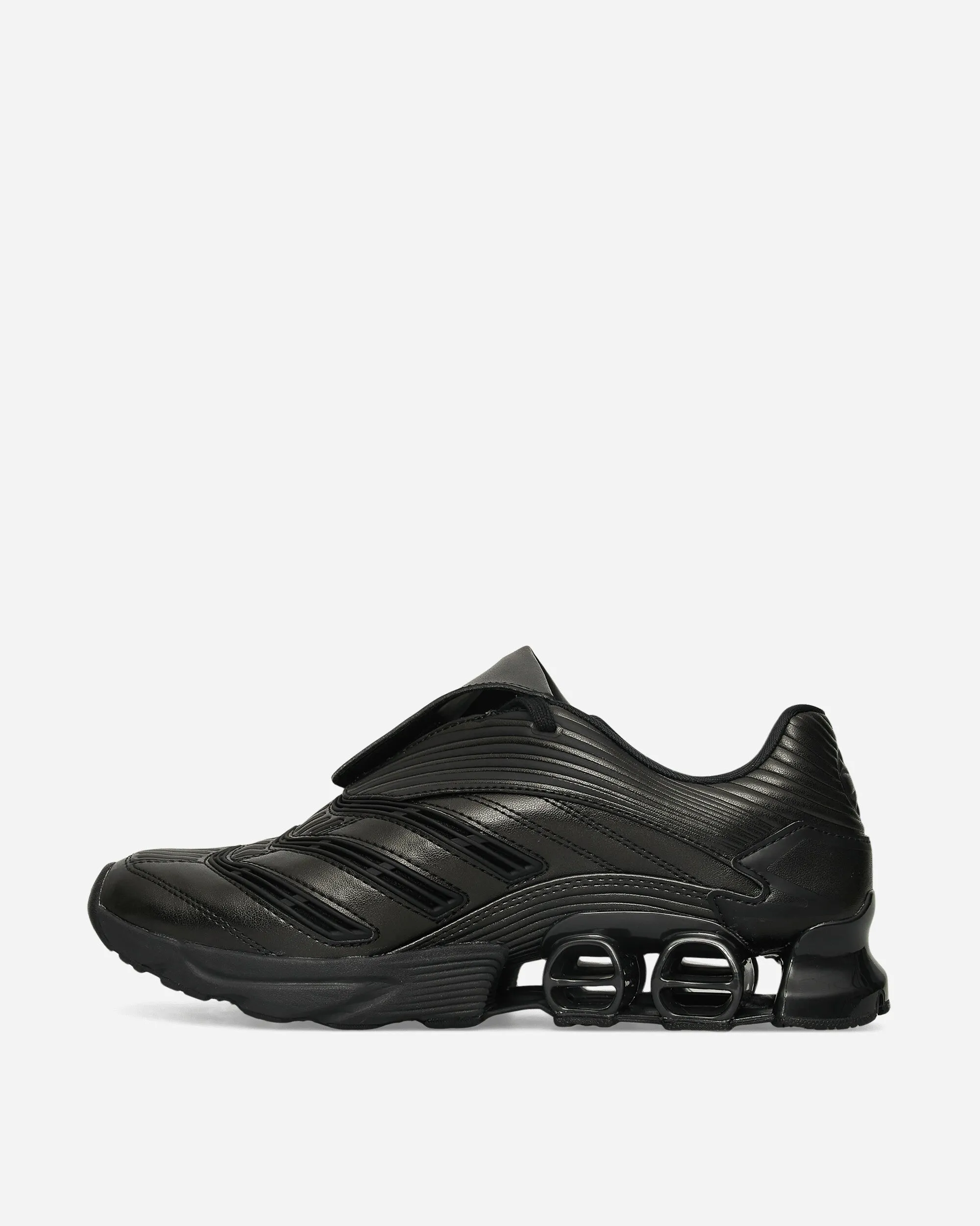 Predator Megaride Sneakers Core Black Joy Mood
