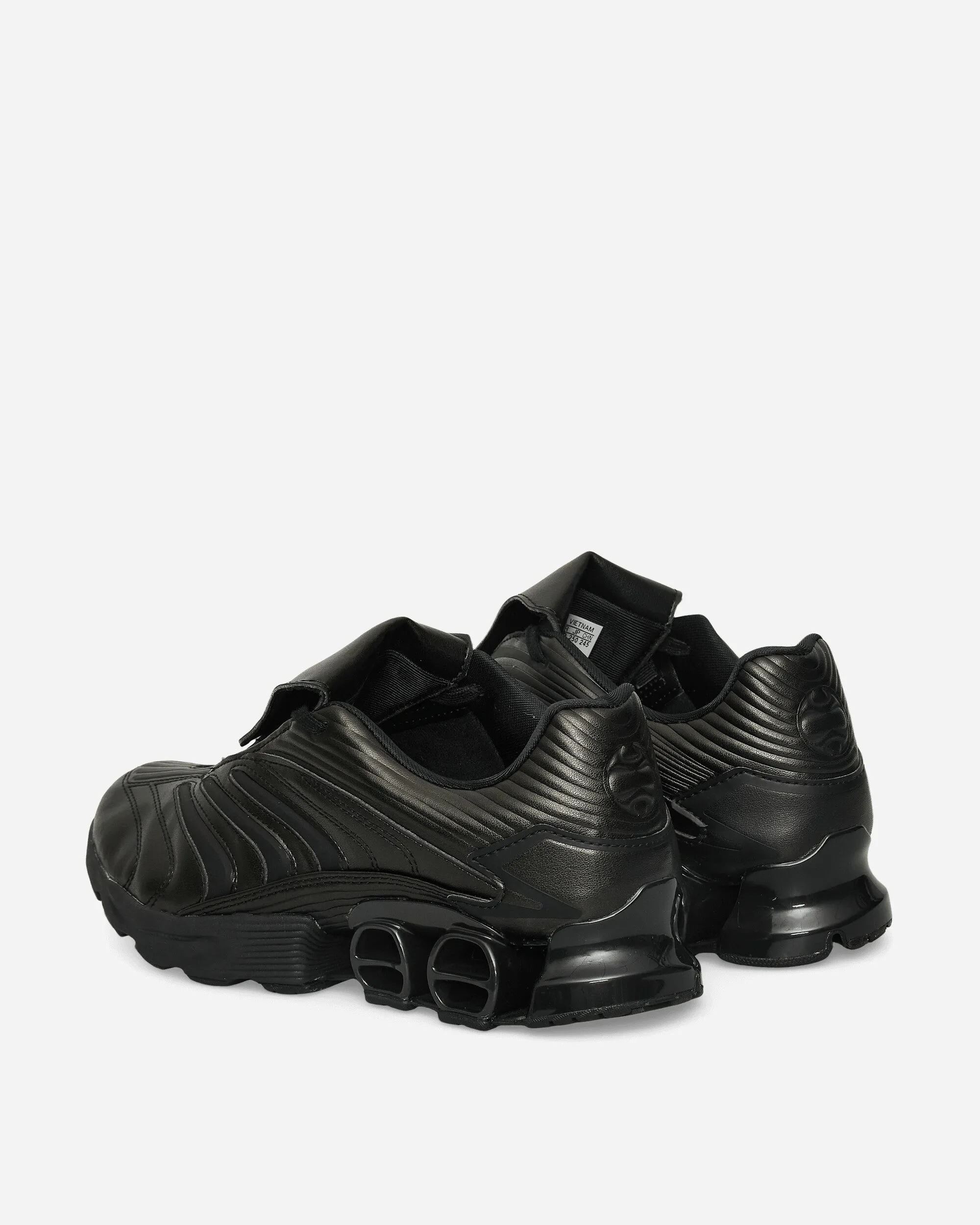 Predator Megaride Sneakers Core Black Firm Ground Wide Base