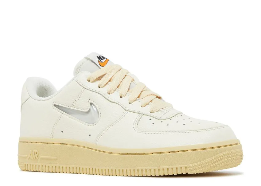 Nike Air Force 1 Low '07 LX Coconut Milk Lemon Wash Meadow Run Chic Outfit