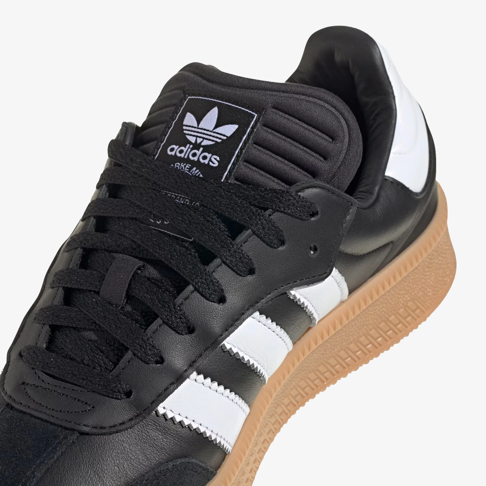 ADIDAS ORIGINALS | SAMBA XLG { CORE BLACK/CLOUD WHITE/GUM Slow Jog