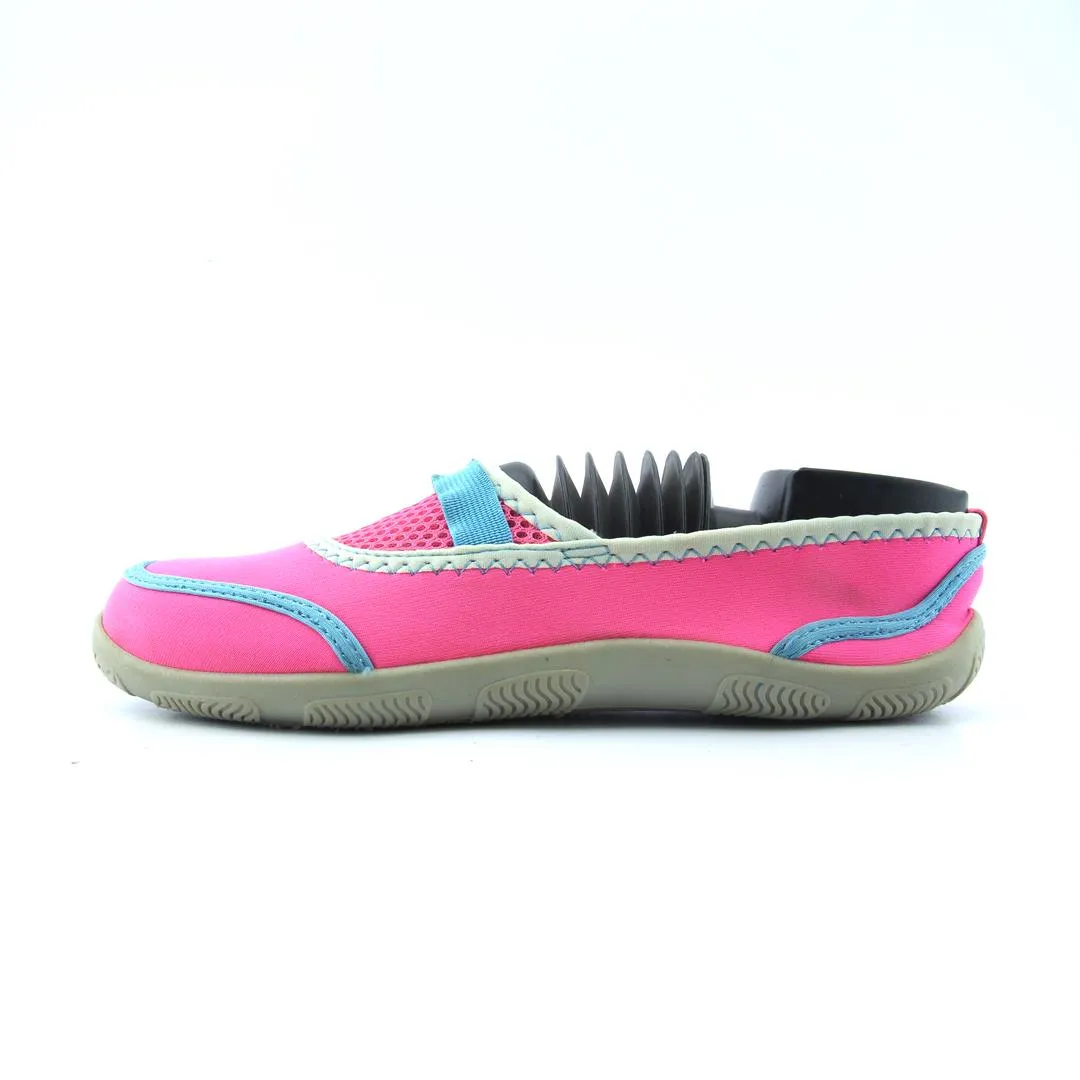 ATHLETIC WORKS . Comfort Fit