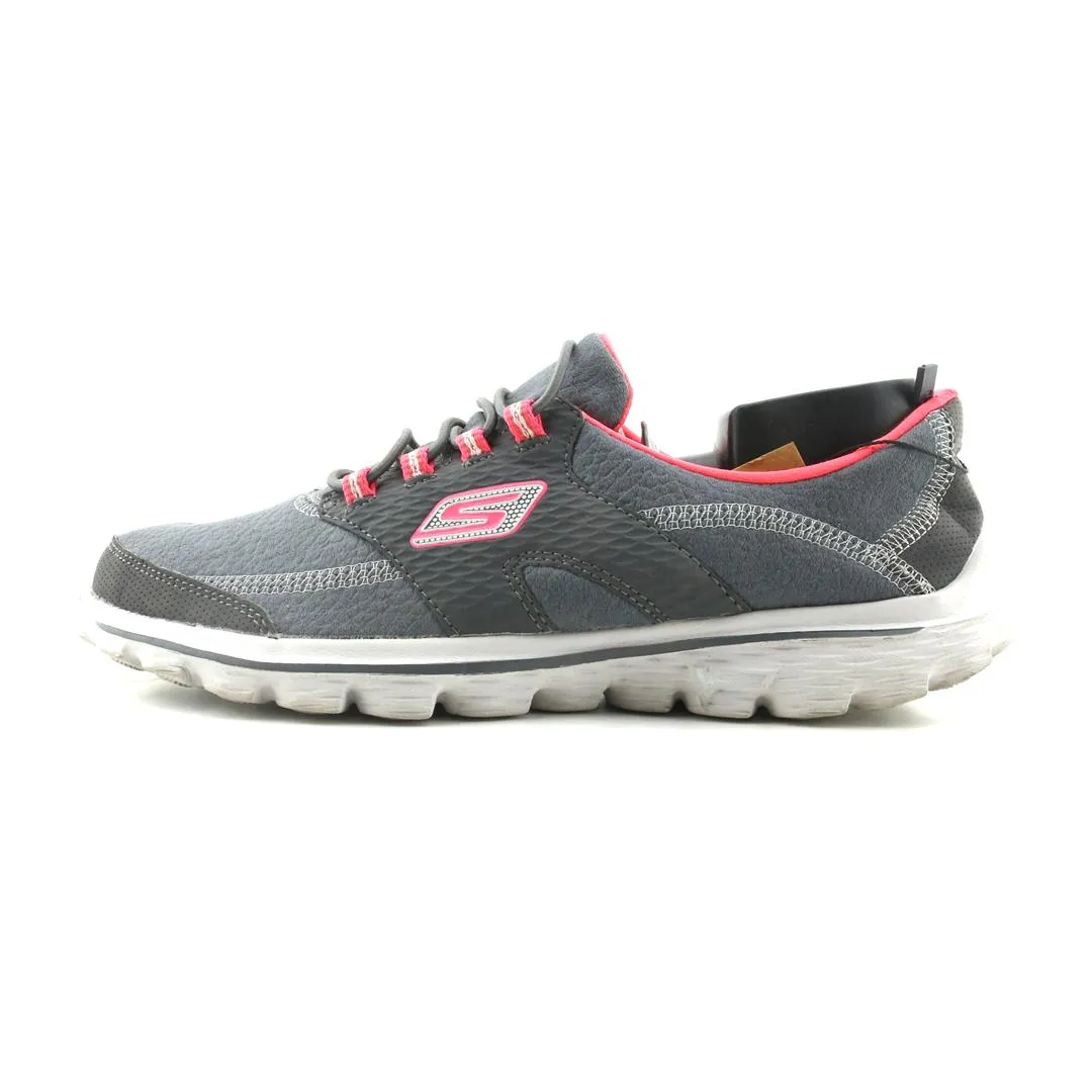 SKECHERS  GO WALK 2 Kick Power Comfort footbed