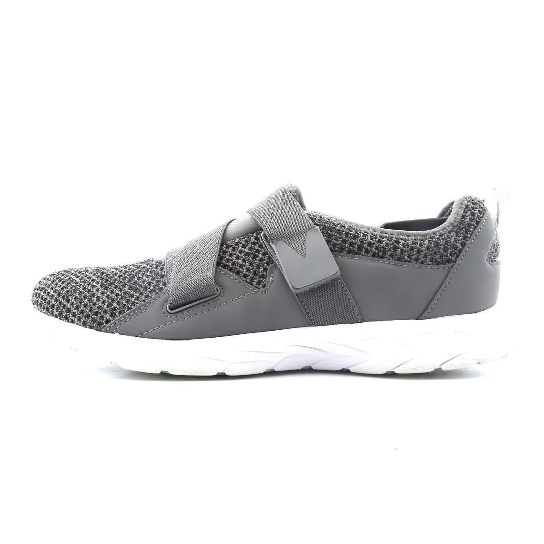 Reinforced toe Foam Base VIONIC AIMMY