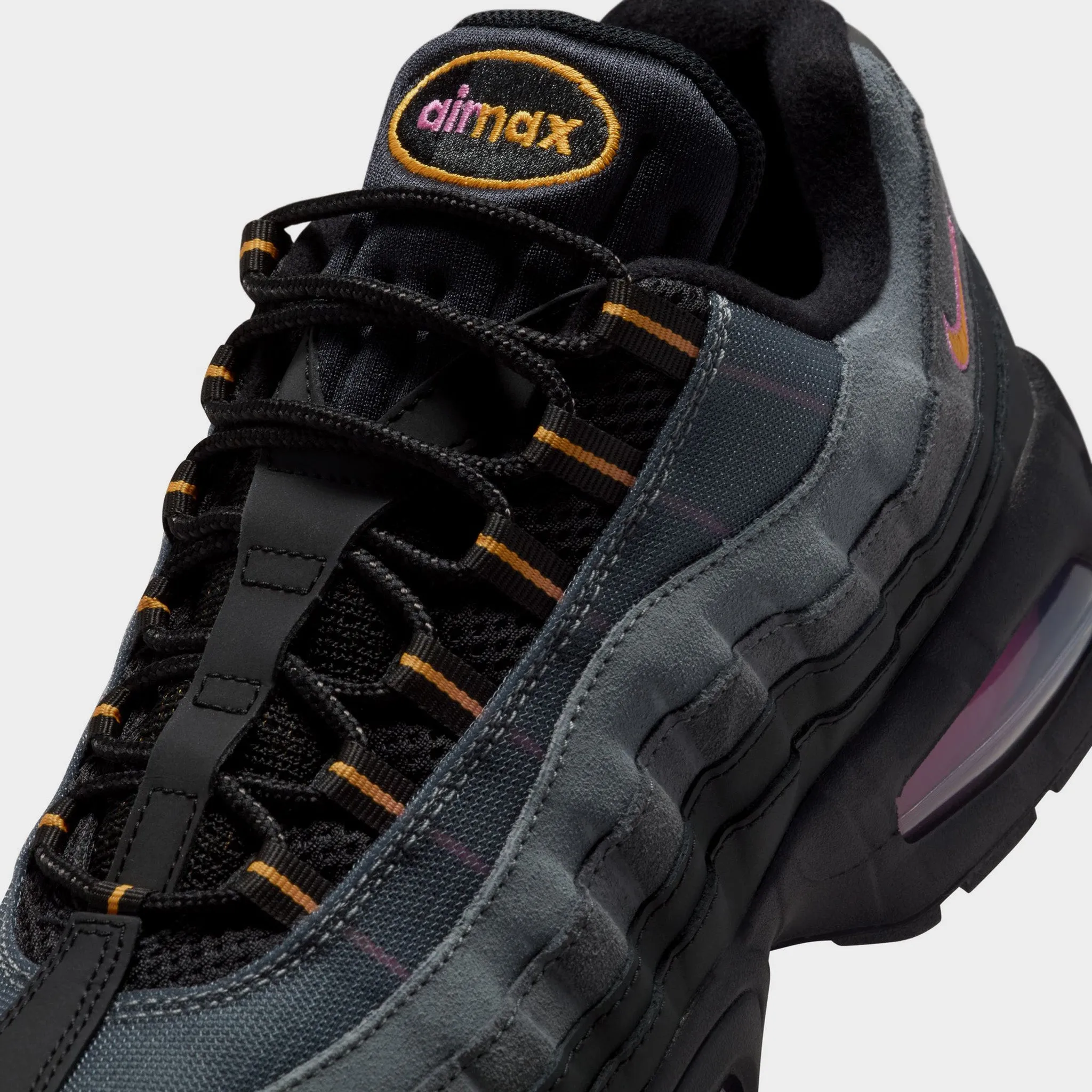 Chic Basics Nike Air Max 95 OG Black / Sundial - Anthracite