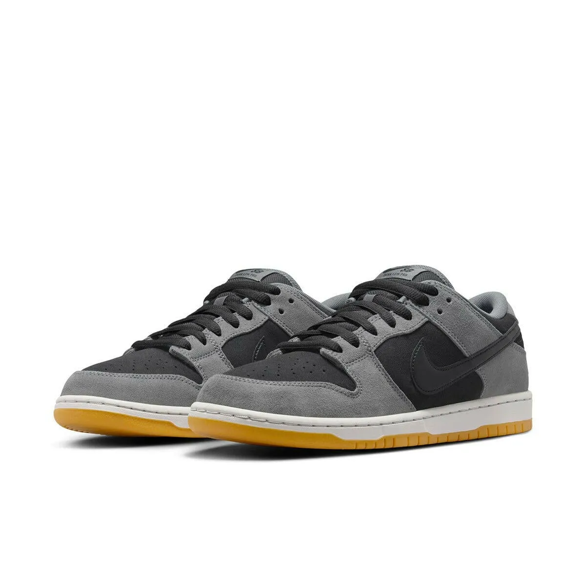 Nike SB - Dunk Low Pro Shoes Dark Smoke Grey Weekend Look Smart Fit