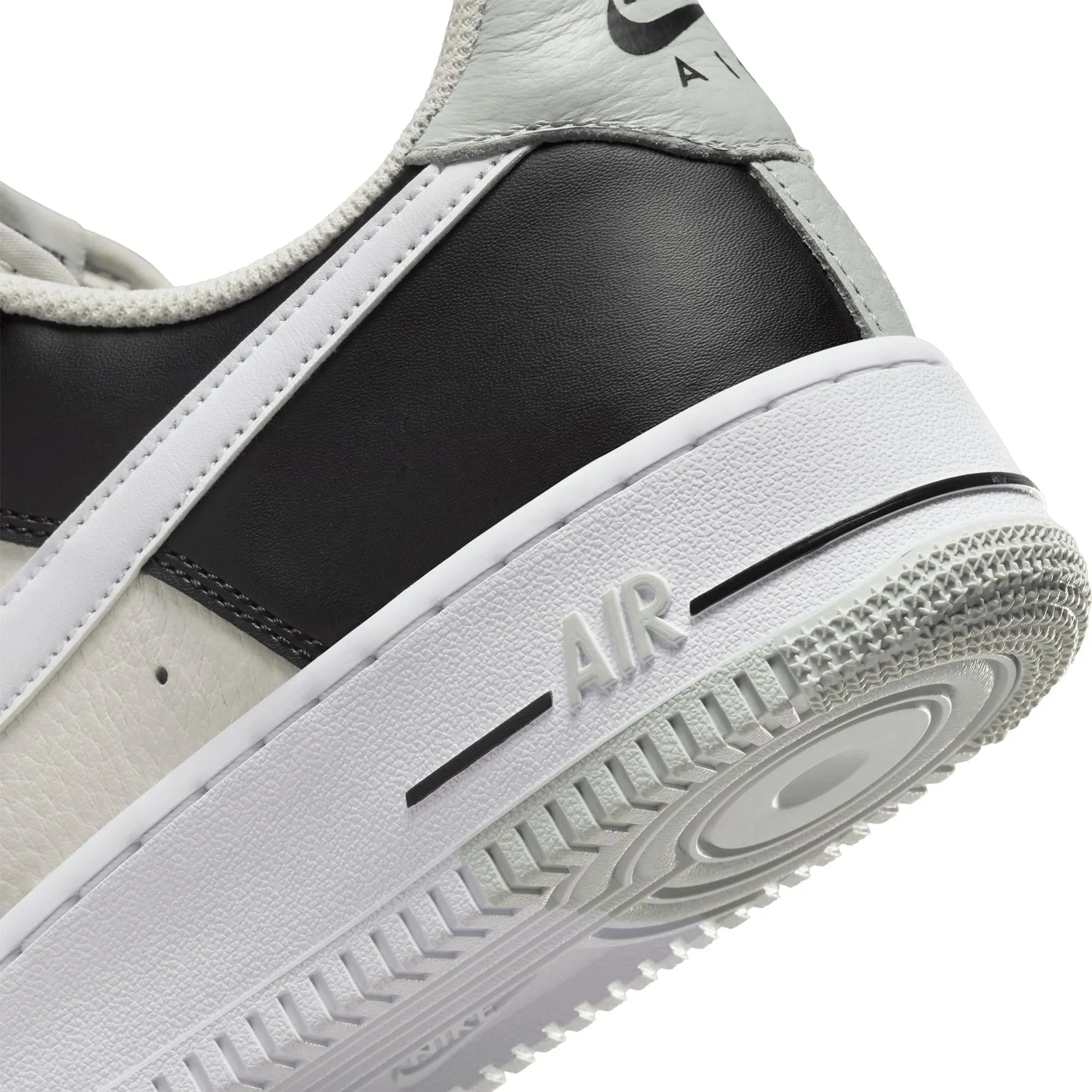 Air Force 1 Low 07 LV8 Lifestyle Shoes Soft Design