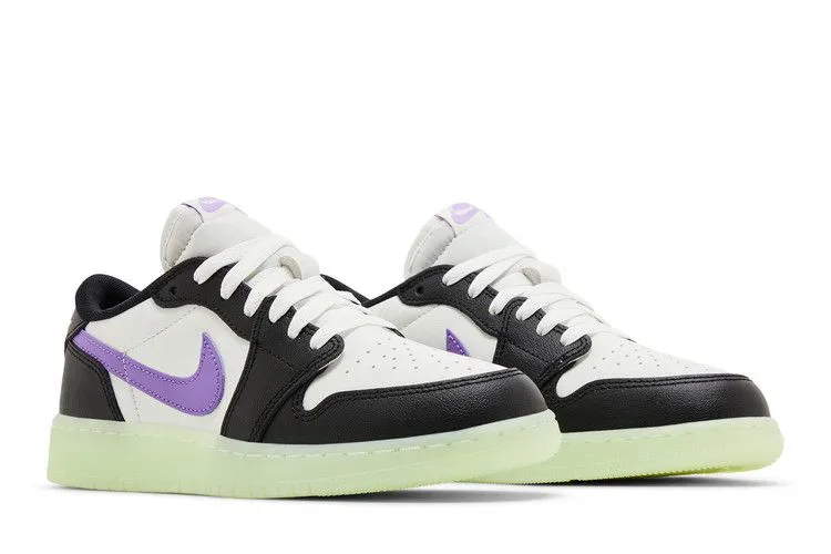 Air Jordan 1 Retro Low OG GS 'Black Raspberry' Sturdy Build