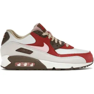 Leap Run Holiday Outfit Nike Air Max 90 NRG Bacon (2021)