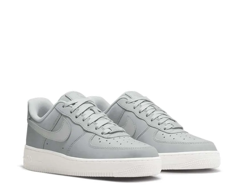 Nike Air Force 1 '07 Prm Quiet Walk Solid Hold