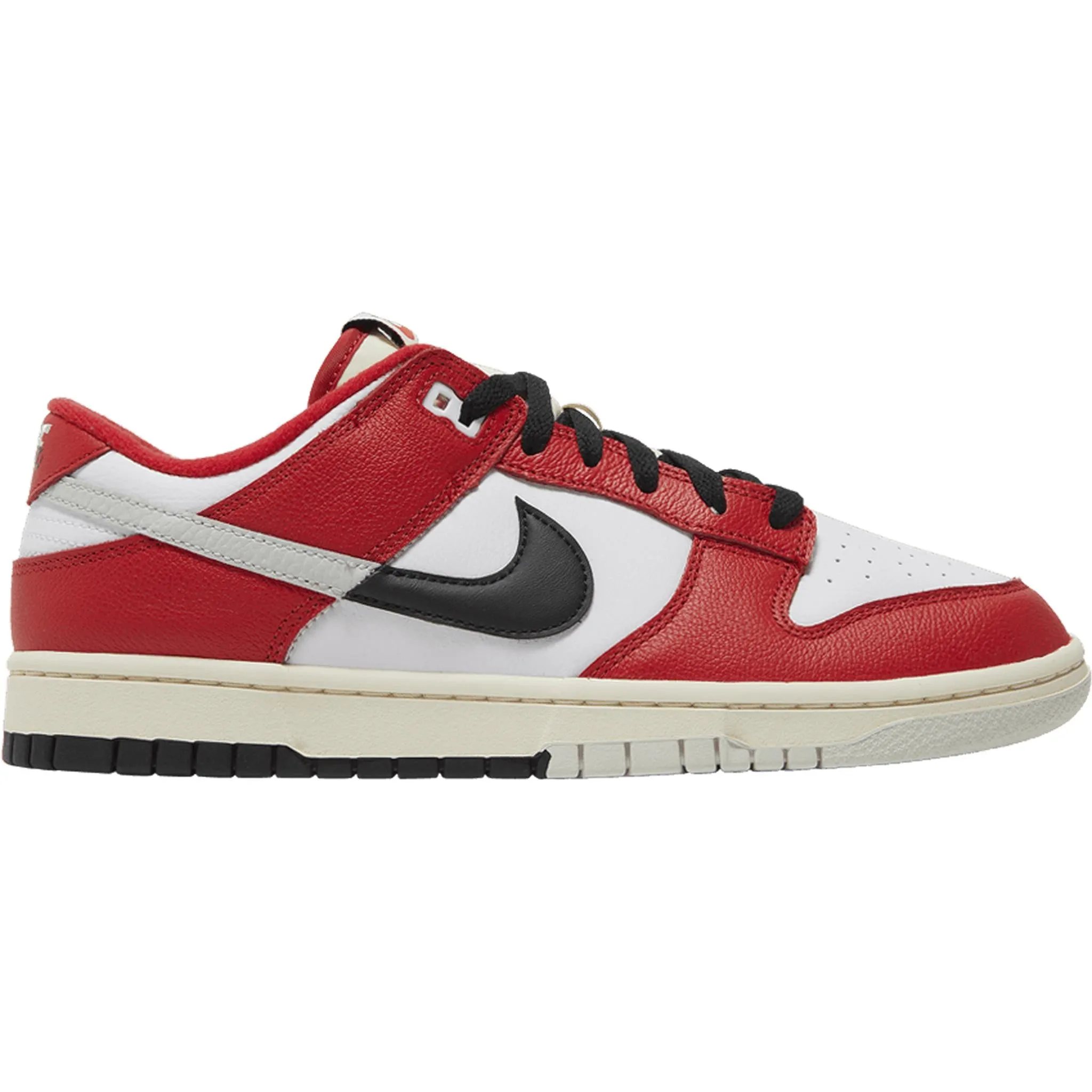 Nike Dunk Low Chicago Split Street Mood