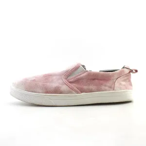 CAT AND JACK . Low Top High Arch