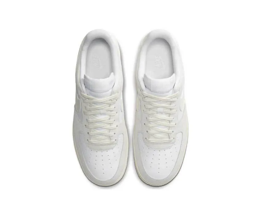 Dawn Jog Nike Air Force 1 LV8 Platinum Tint
