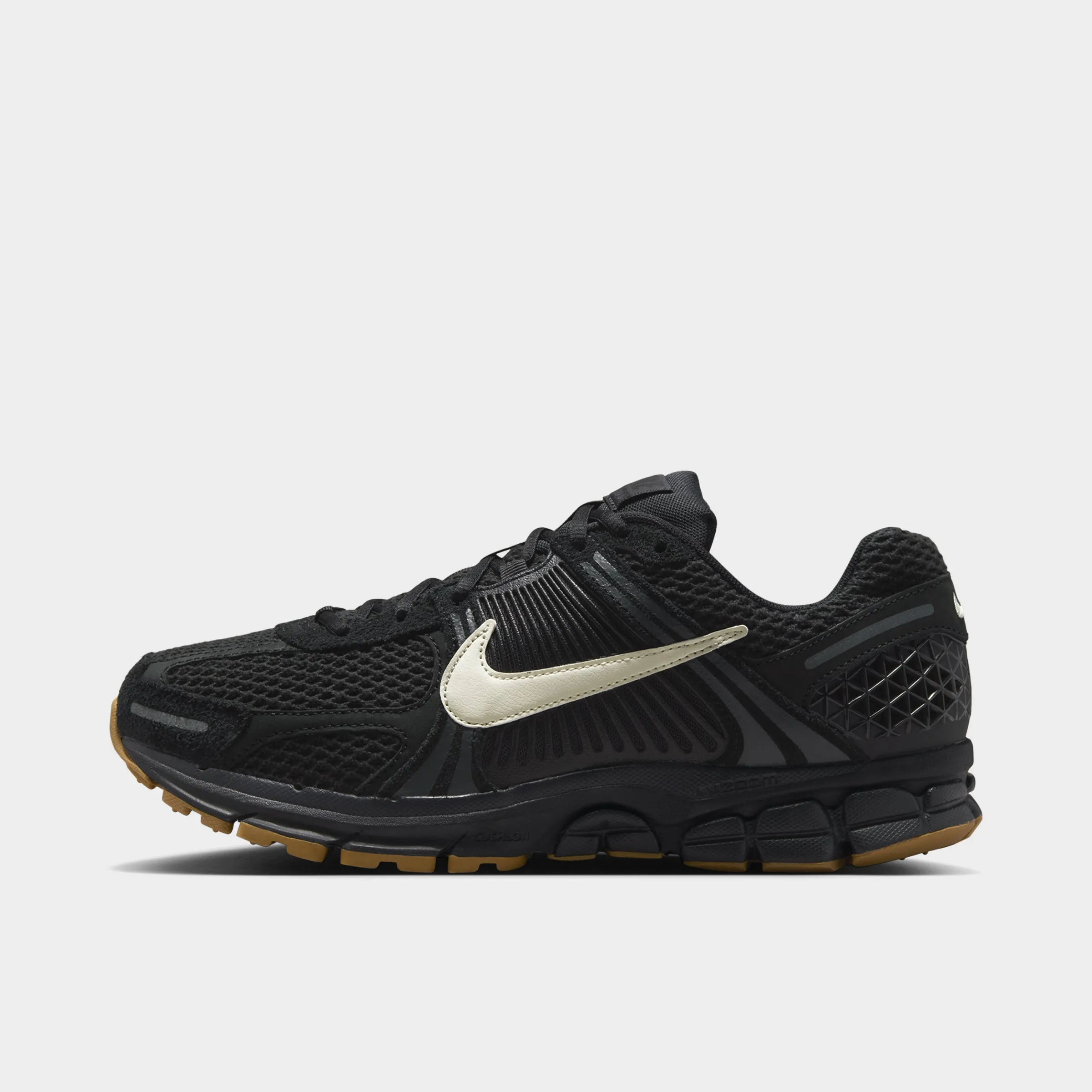 Nike Zoom Vomero 5 Black / Coconut Milk - Off Noir slow run running with a carbon fiber plate