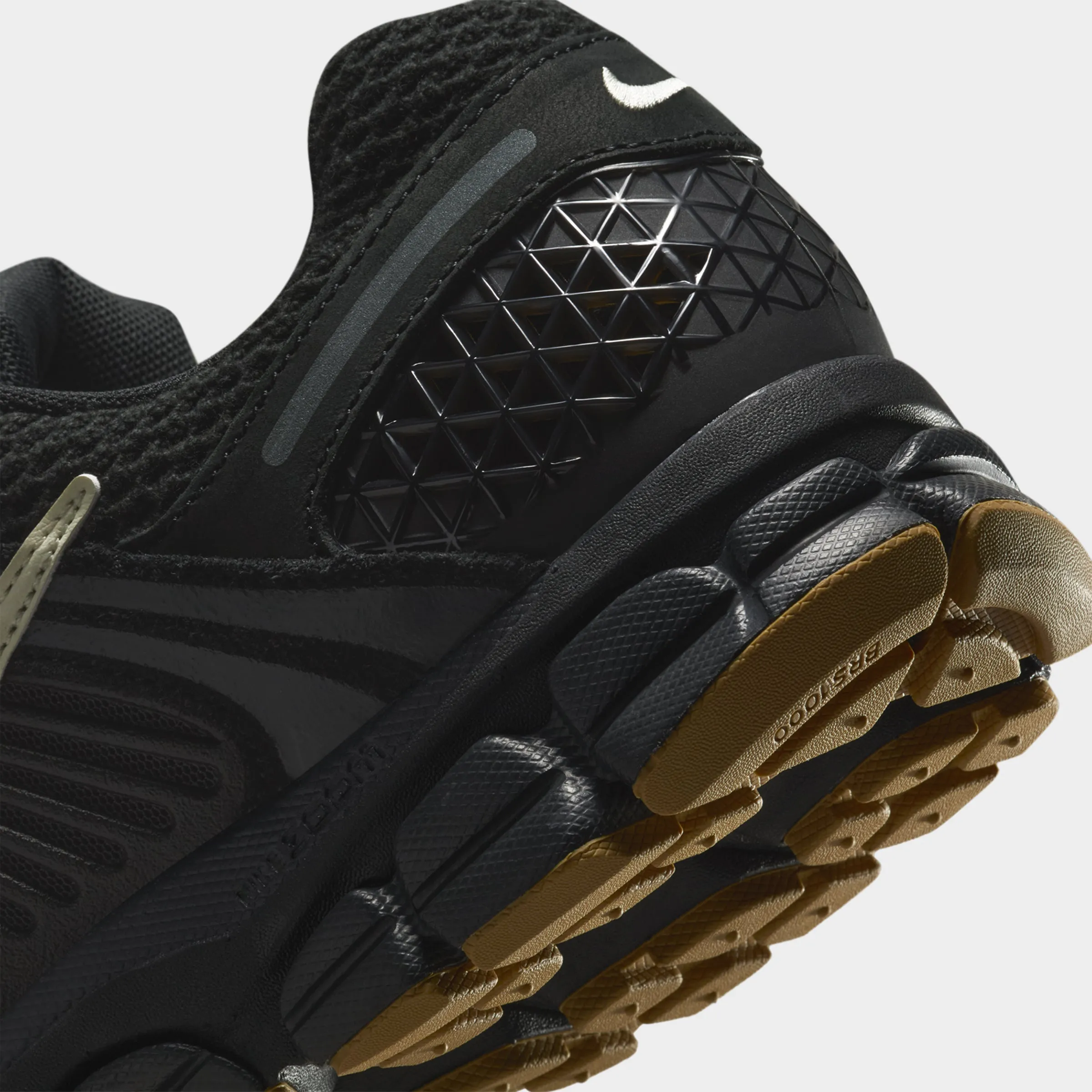 Machine washable Nike Zoom Vomero 5 Black / Coconut Milk - Off Noir