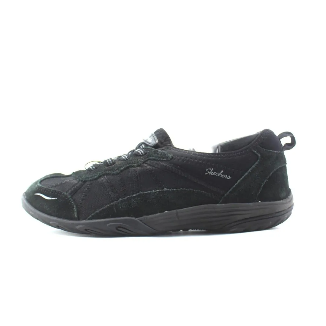 photo shoot Ice Grip SKECHERS EMPRESS - ON THE SPOT