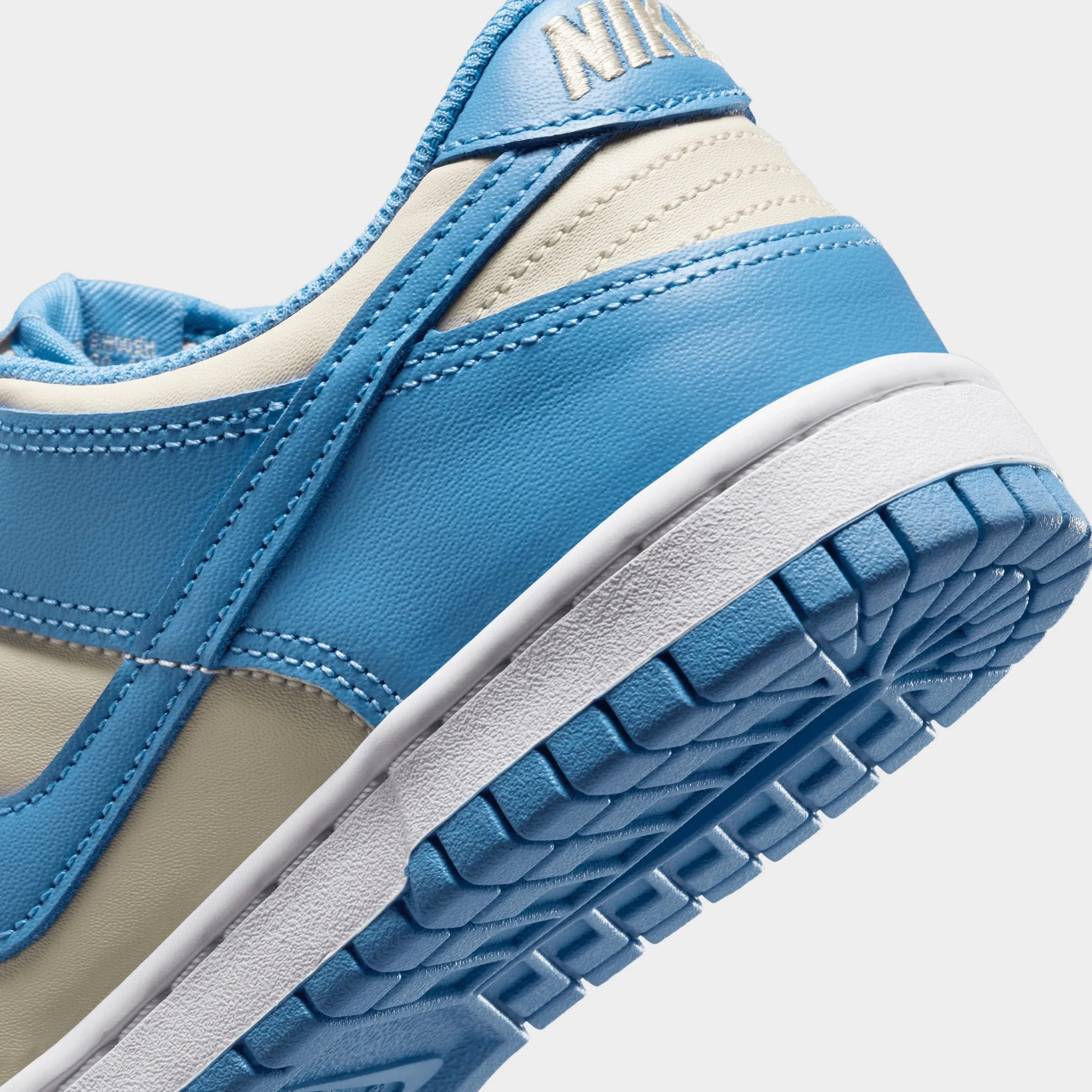 Nike Dunk Low GS Blue Beyond / Beach - White Grip Step Active Design
