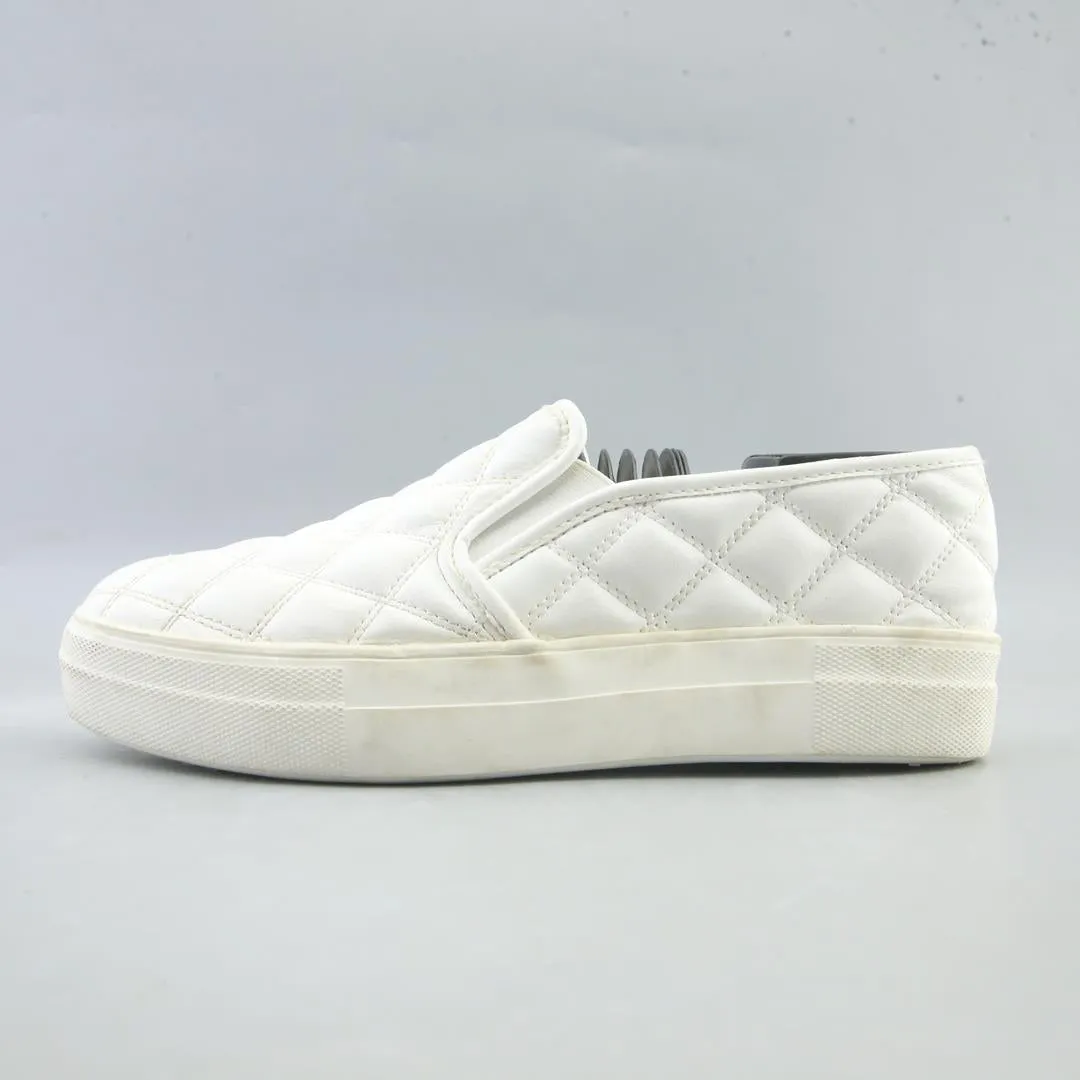 Beach Fun Smooth Soles SODA  .