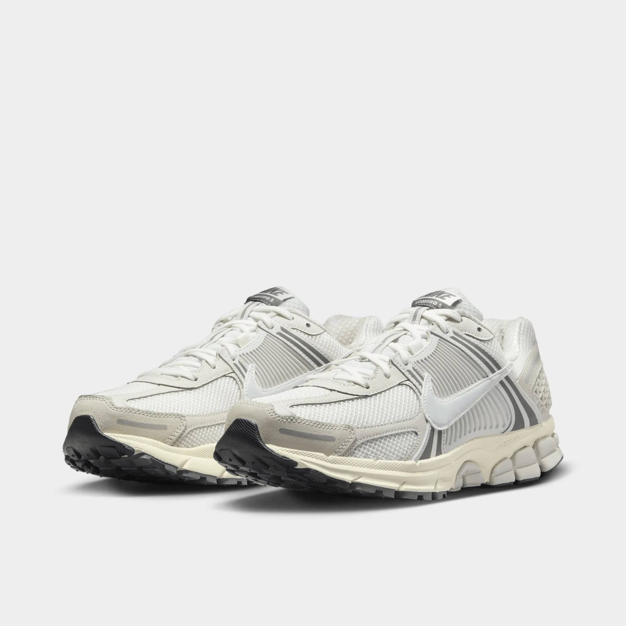 Nike Zoom Vomero 5 Platinum Tint / Photon Dust - Cashmere lateral - support shoes steel - reinforced shoes