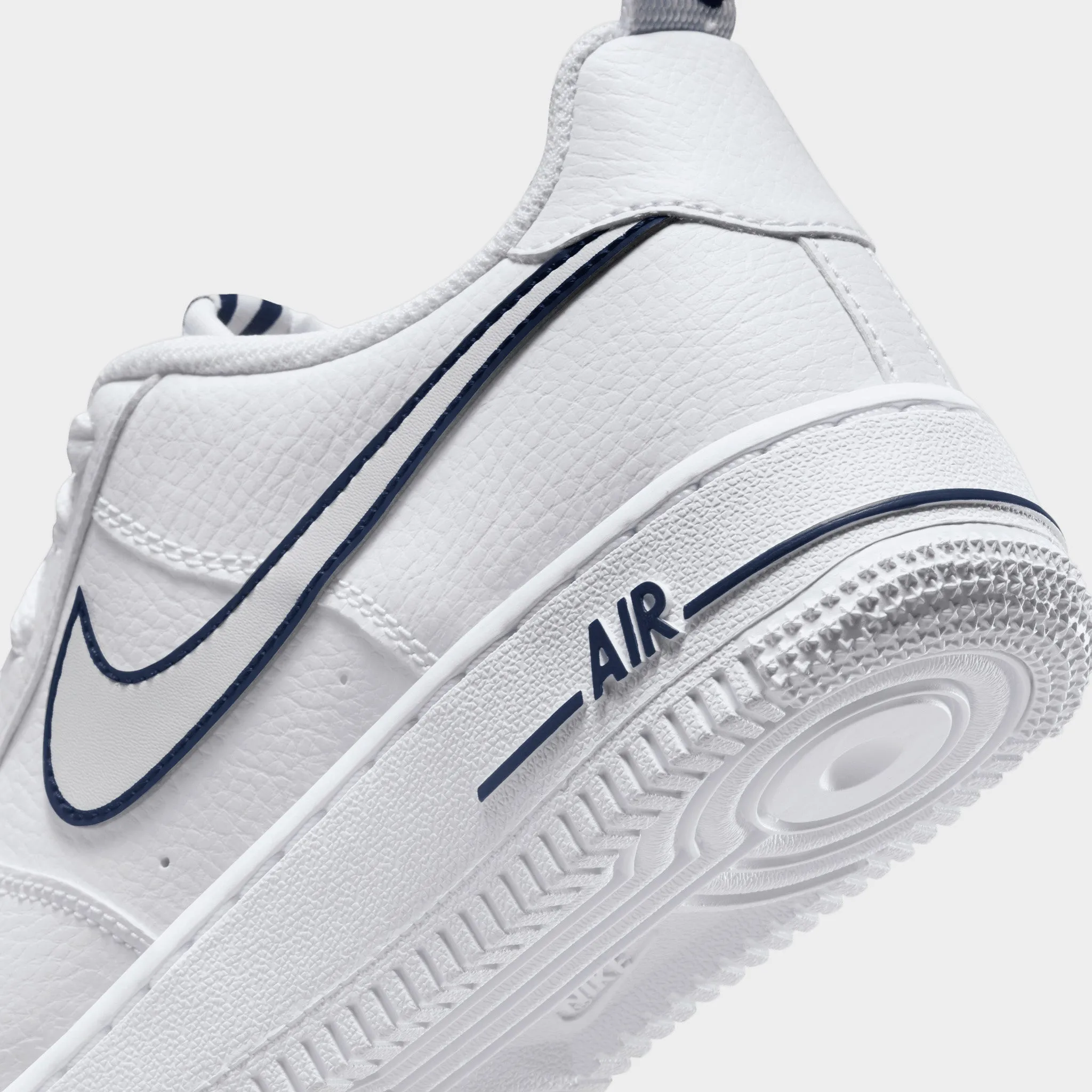 Nike Air Force 1 LV8 GS White / Photon Dust - Midnight Navy Plain Step Travel Vibe