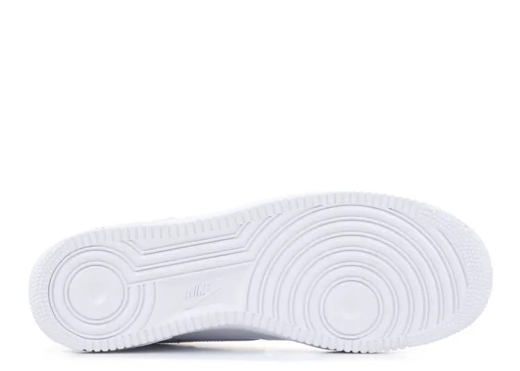 Weekend Fun Nike Air Force 1 Low White