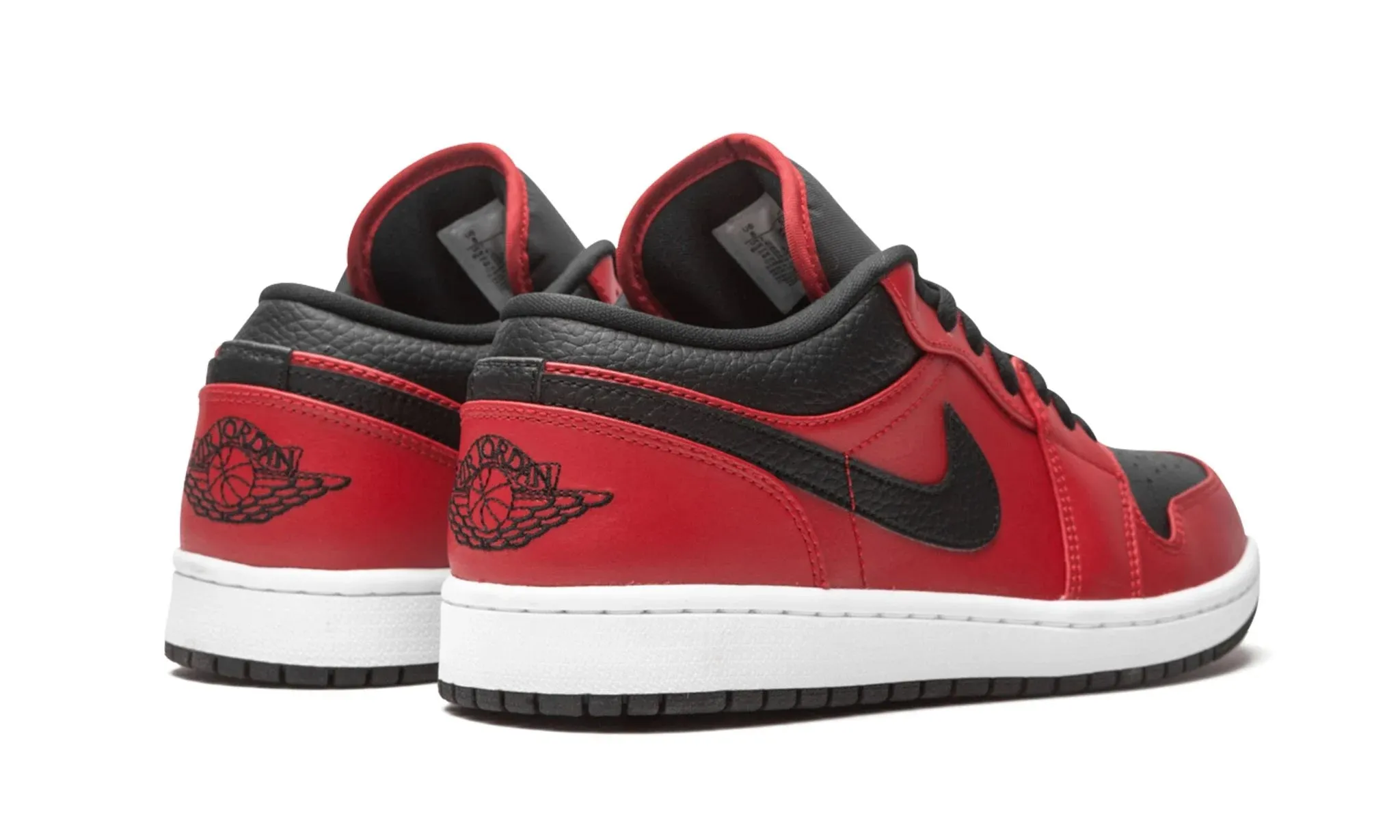 Air Jordan 1 Low Banned Comfortable fit design