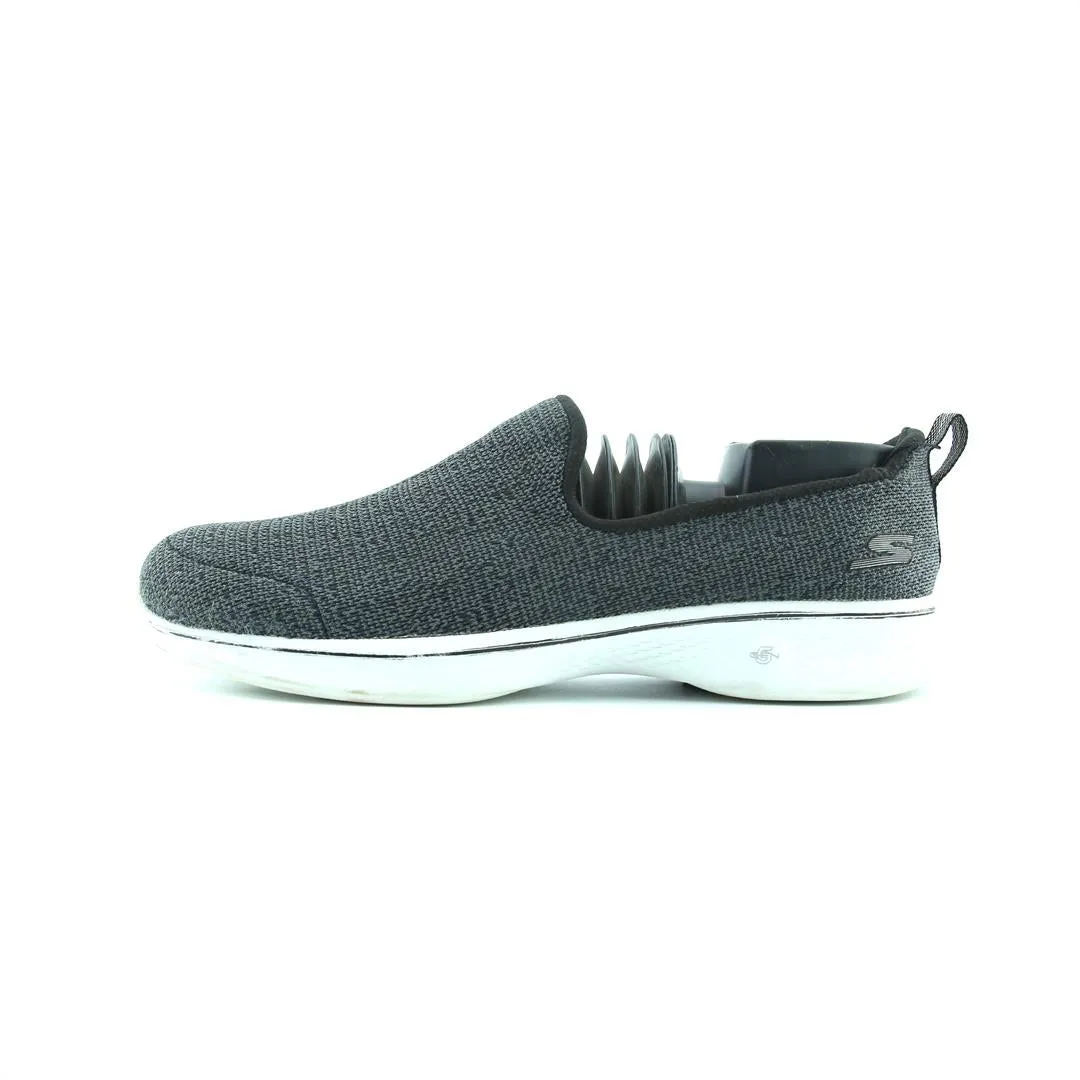 SKECHERS GOWALK Path Free Ventilated