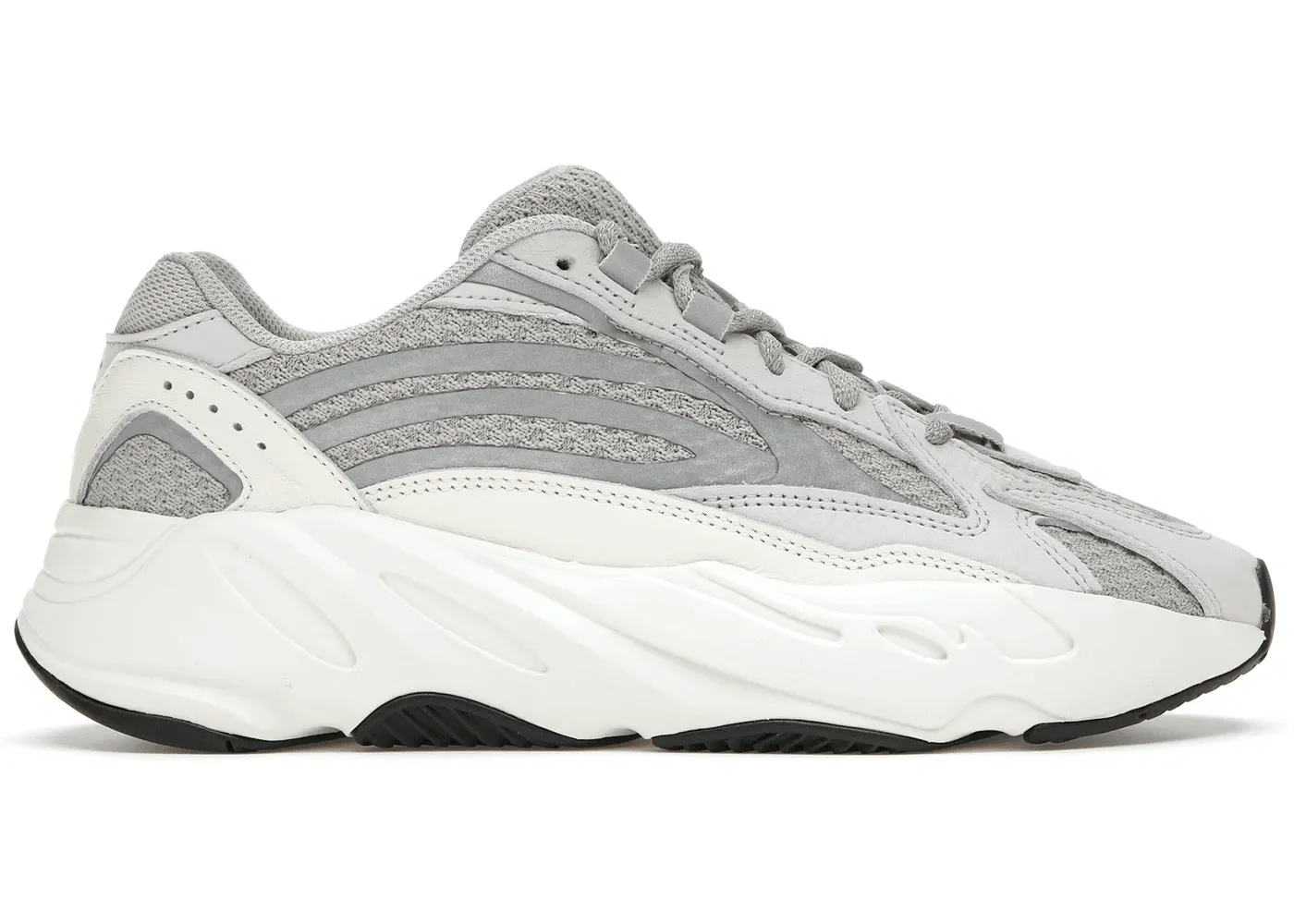 Match Go Simple Look adidas Yeezy Boost 700 V2 Static (2018/2022)