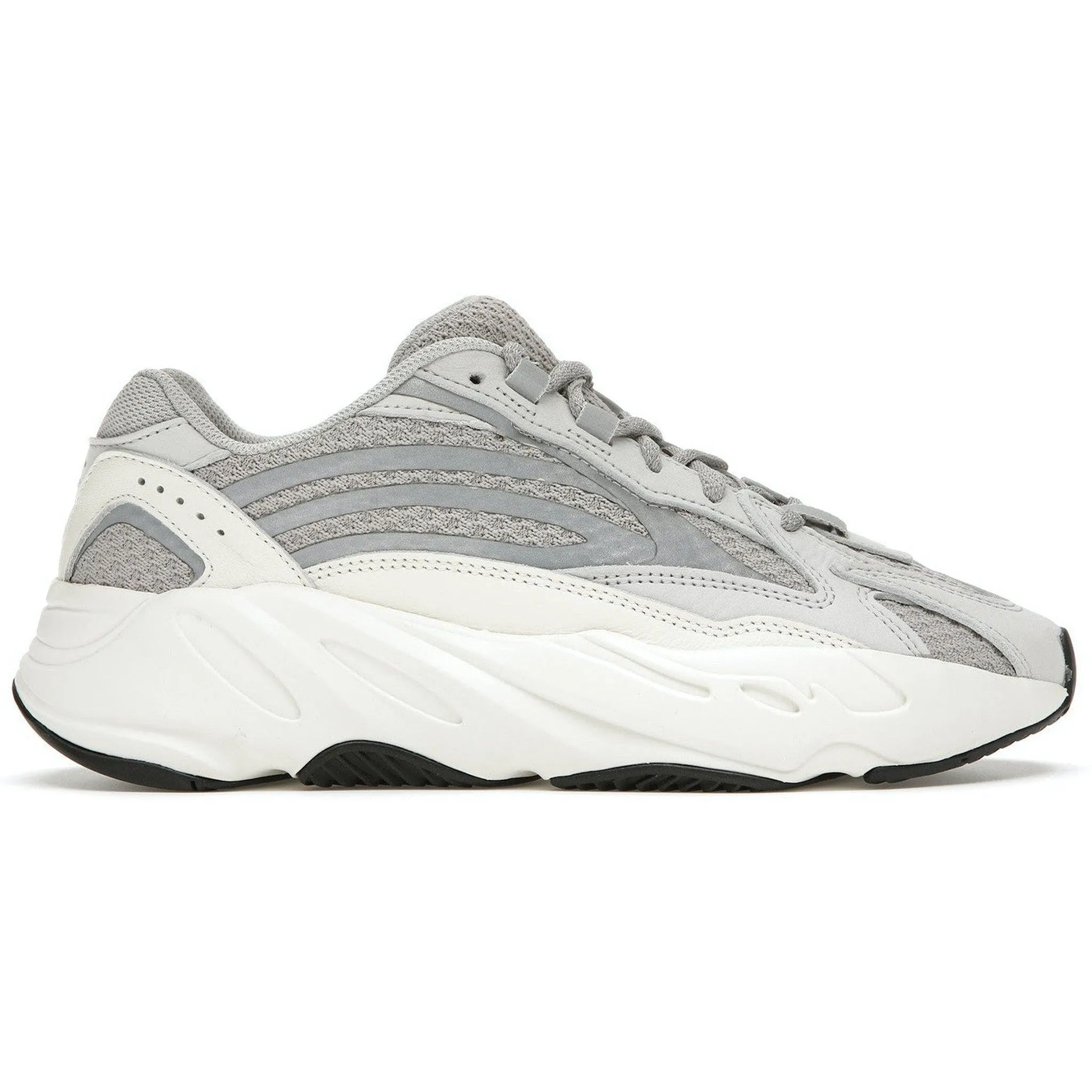 Regular Fit Simple Comfort Adidas Yeezy Boost 700 V2 Static