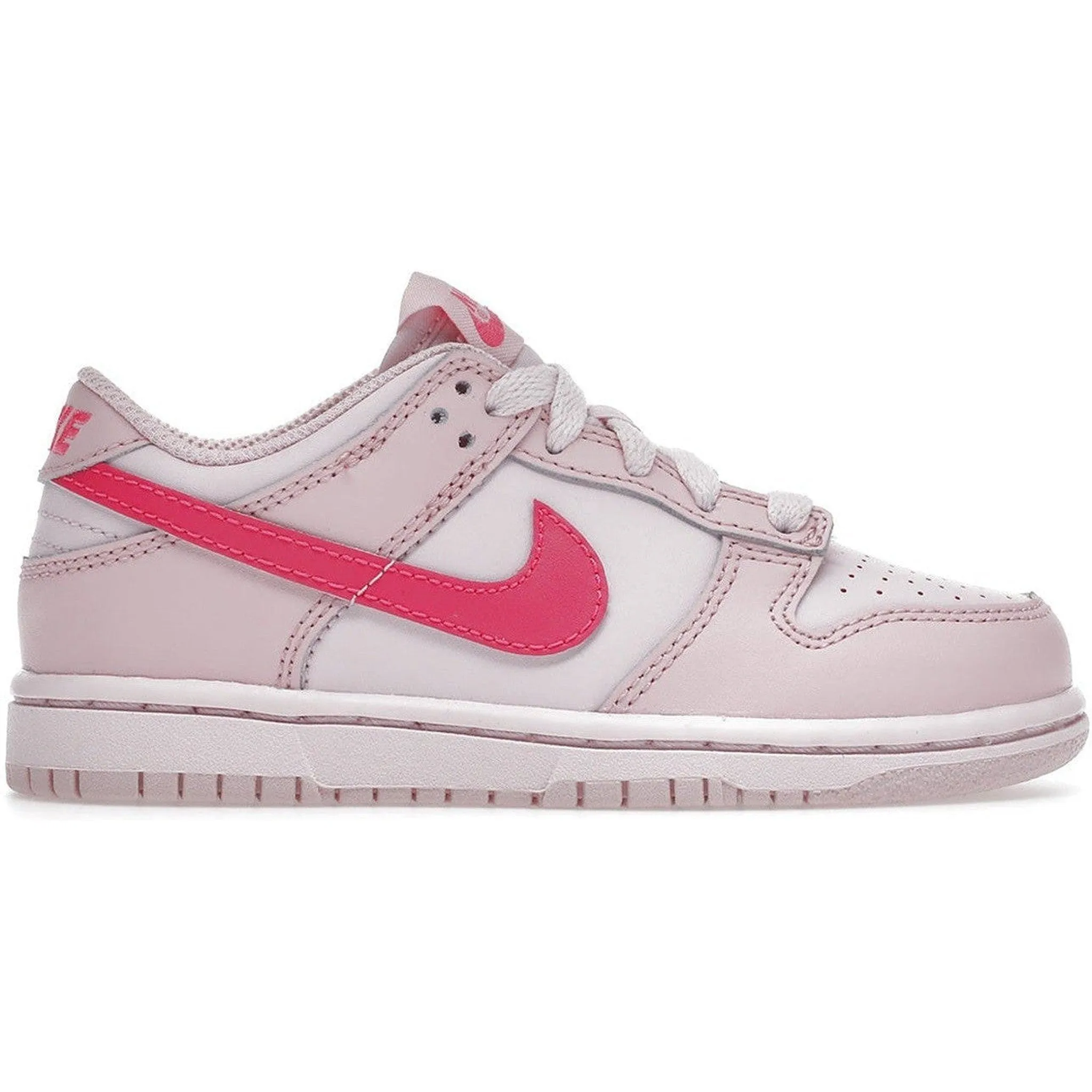 Step Relief Nike Dunk Low Triple Pink (PS)