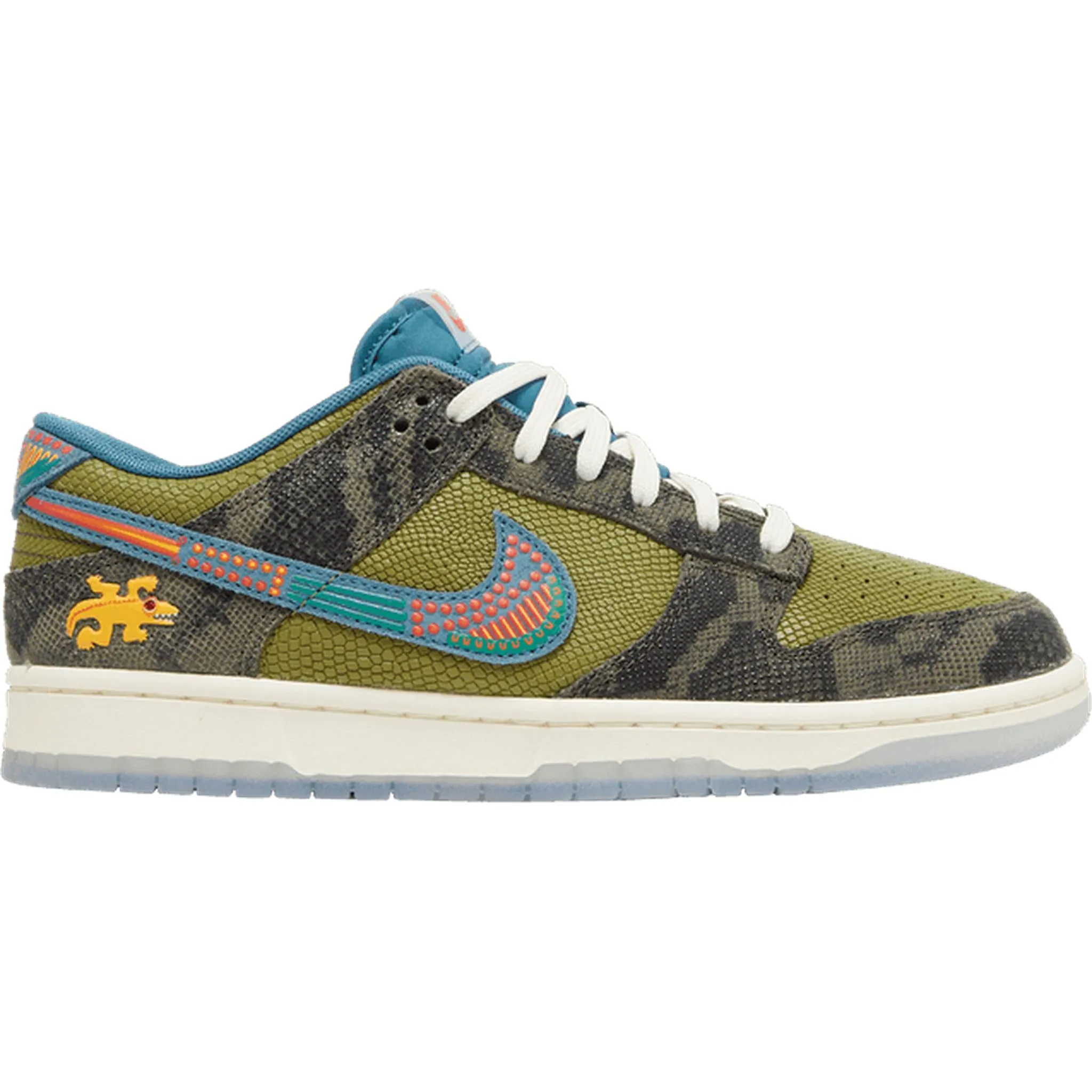Easy Movement Nike Dunk Low Siempre Familia