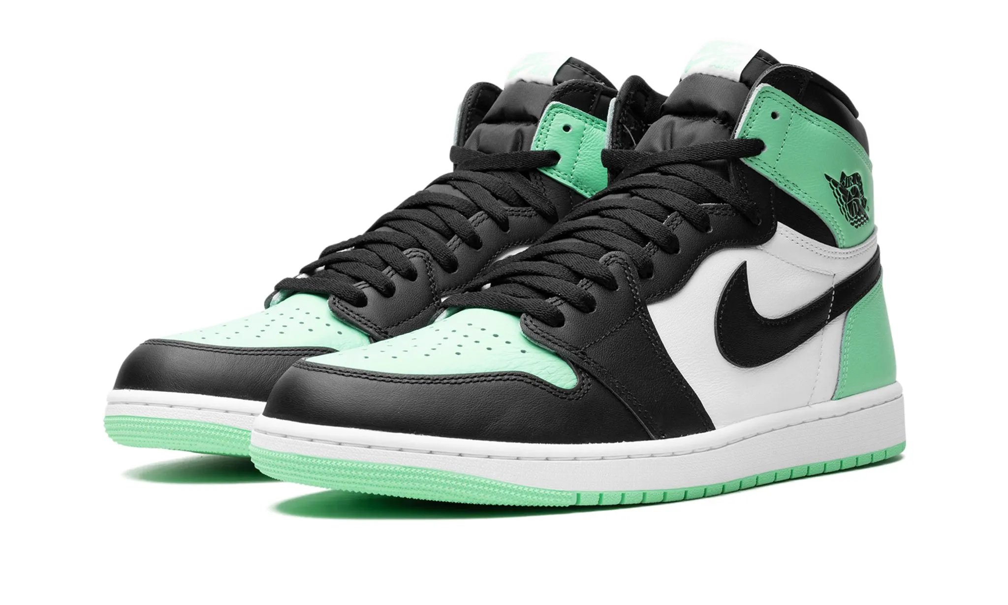 Lightweight Design Air Jordan 1 Retro High OG 'Green Glow'